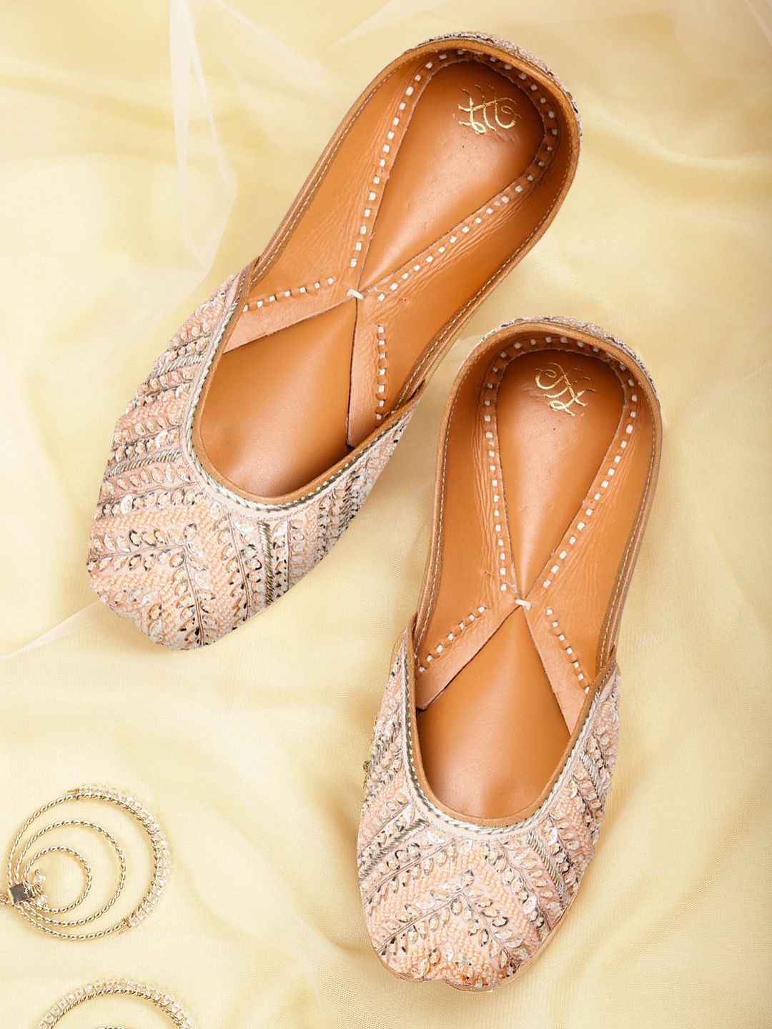 House of Pataudi Women Peach-Coloured & Gold-Toned Embellished Handcrafted Mojaris Price in India