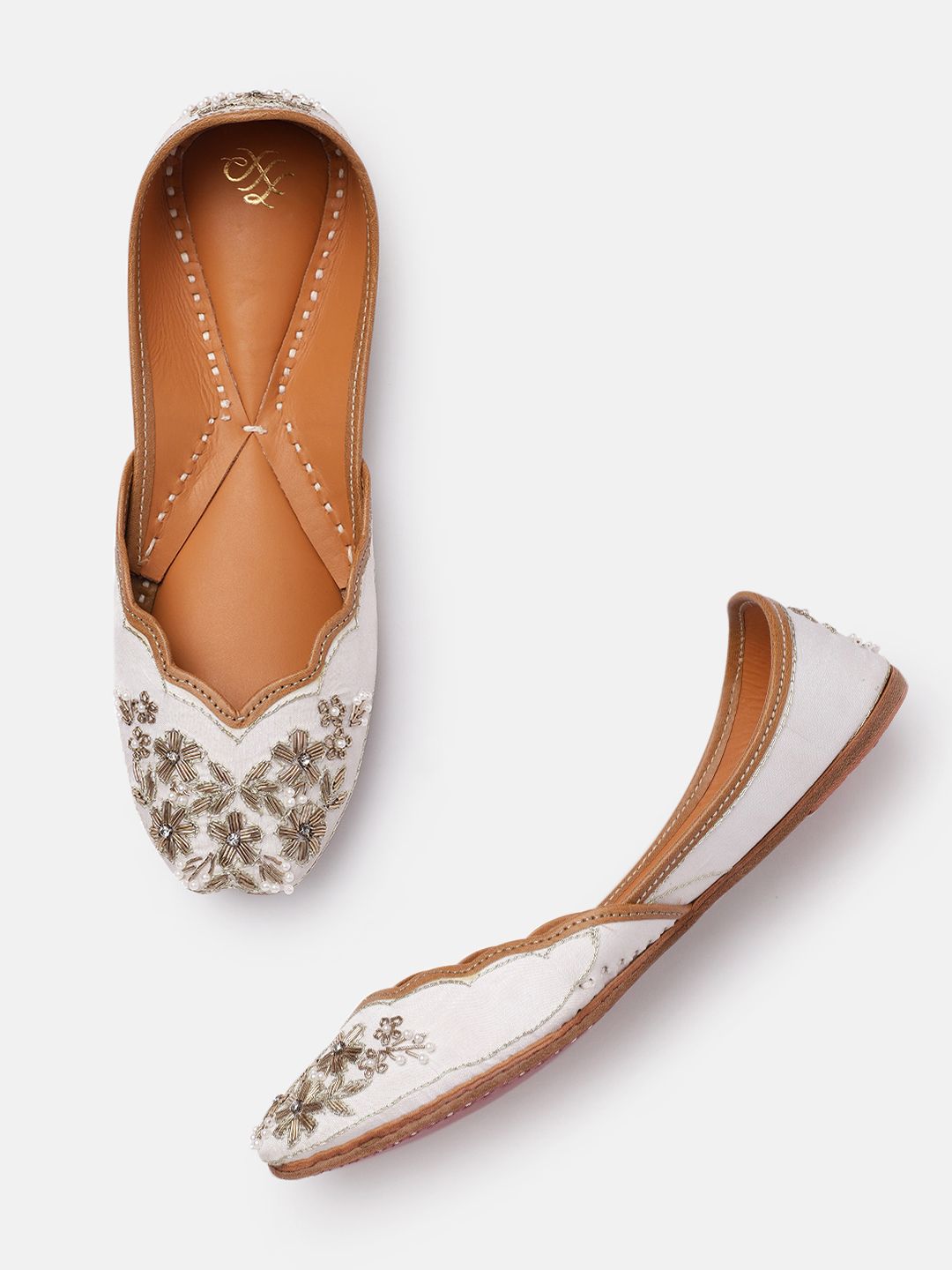 House of Pataudi Women Off White Ethnic Embellish Handcrafted Leather Mojaris Price in India