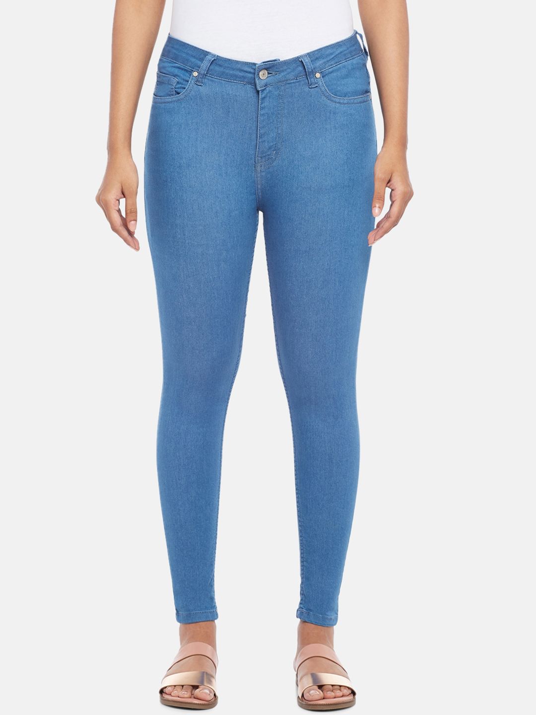 People Women Blue Tapered Fit Stretchable Jeans Price in India