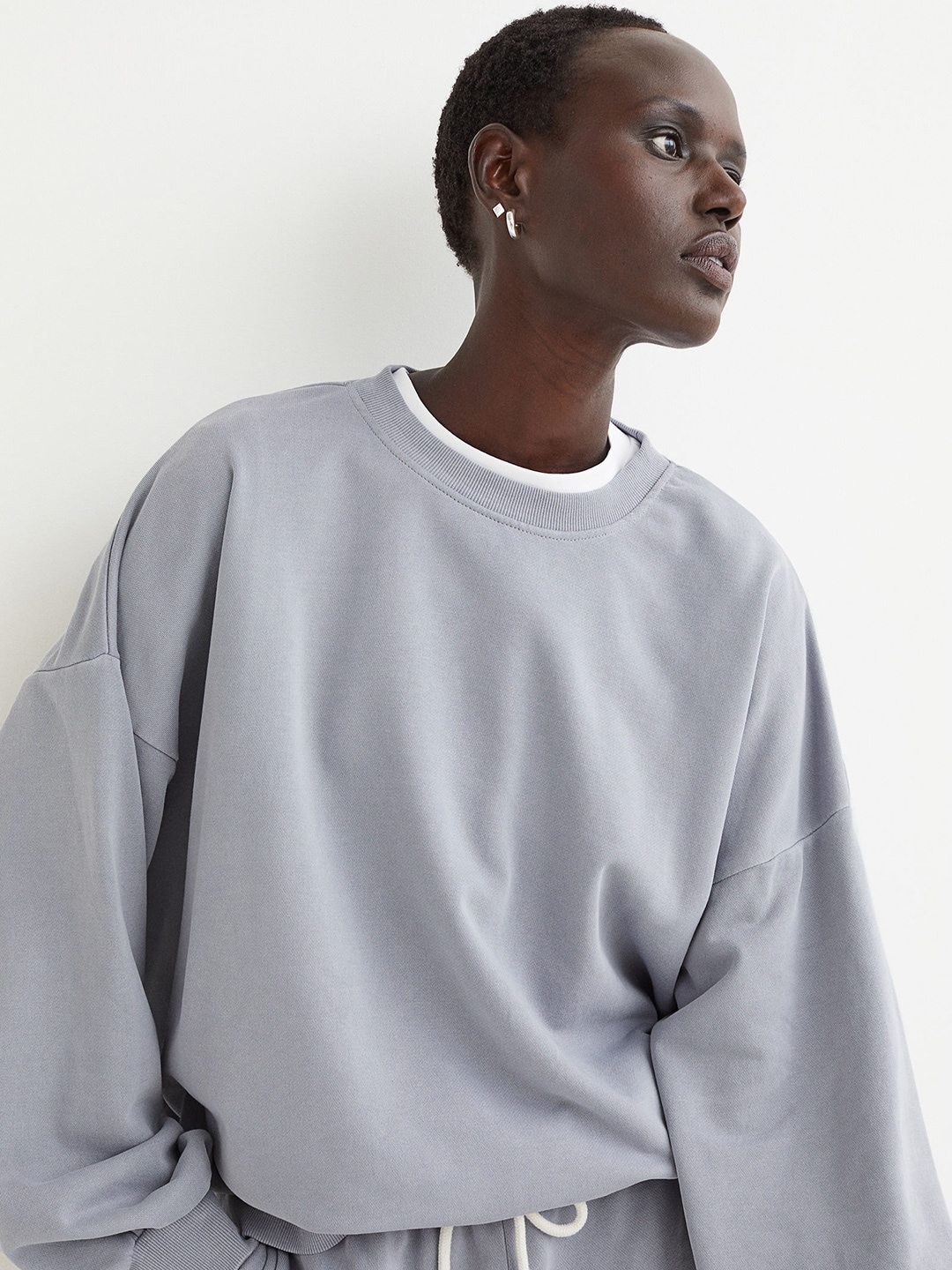 H&M Women Grey Sweatshirt Price in India