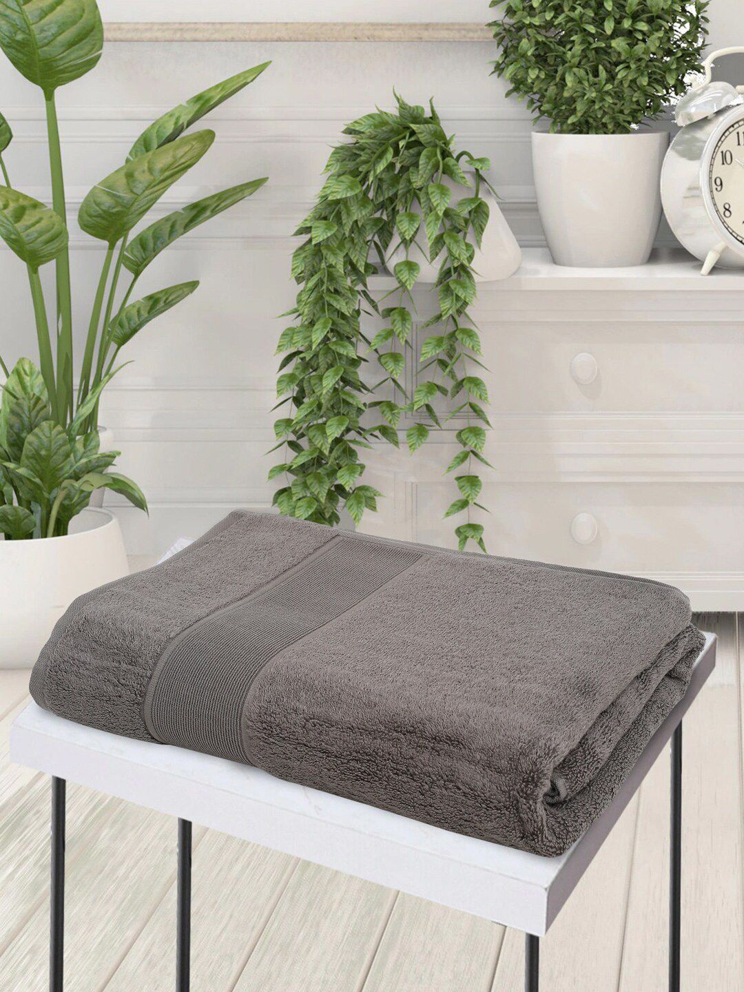 Creeva Grey Solid 500 GSM Cotton Bath Towel Price in India