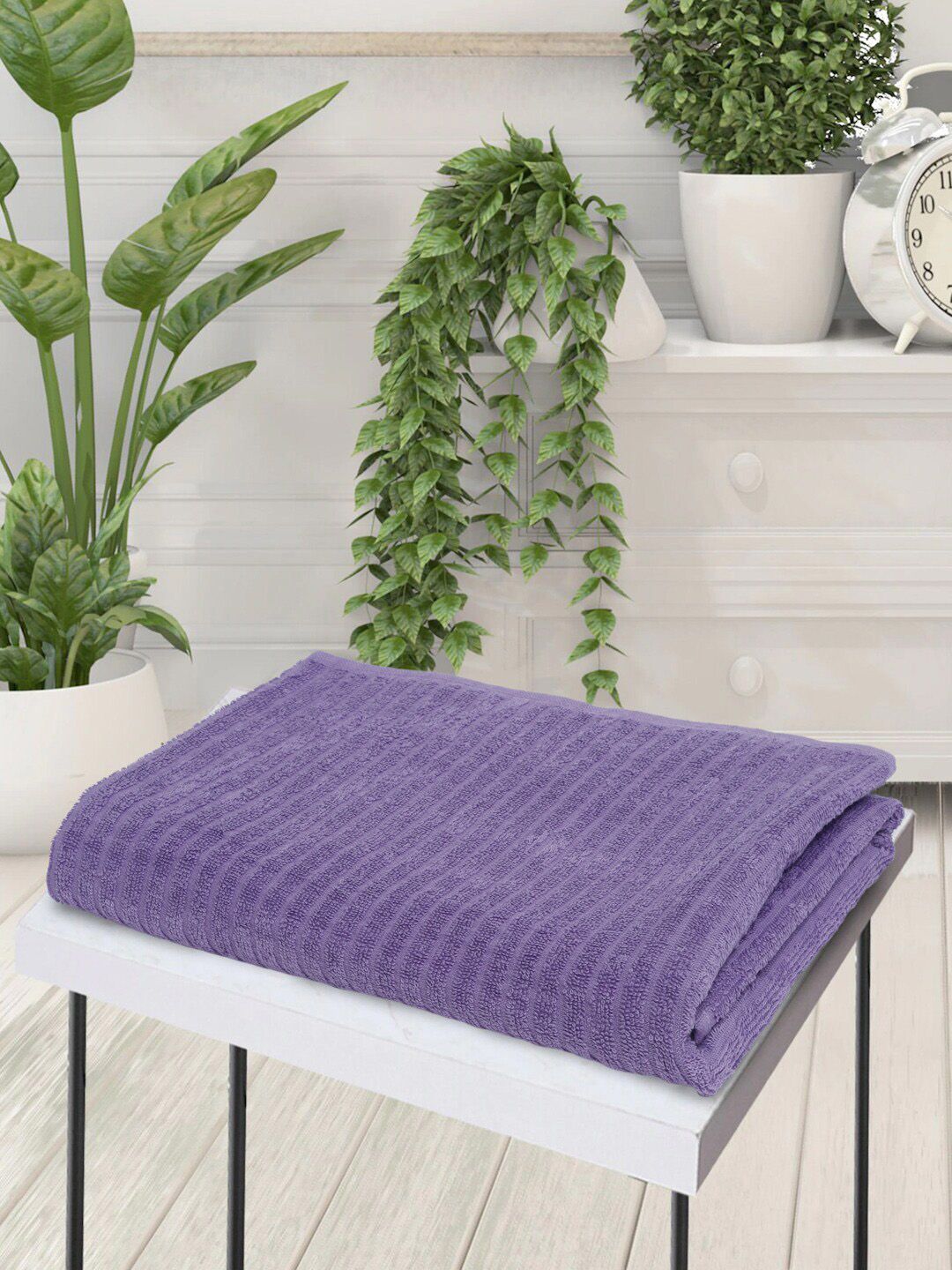 Creeva Purple Solid 400 GSM Cotton Bath Towel Price in India