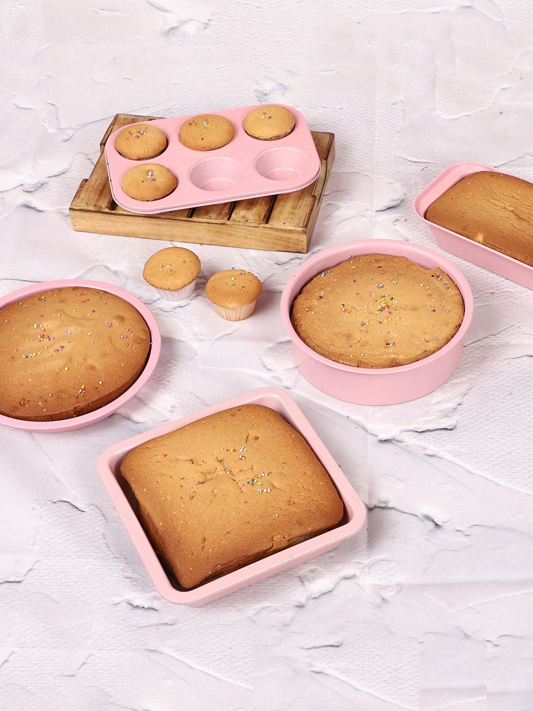 FineDecor Pink 5 Pieces Premium NonStick Coating Bakeware Set Price in India