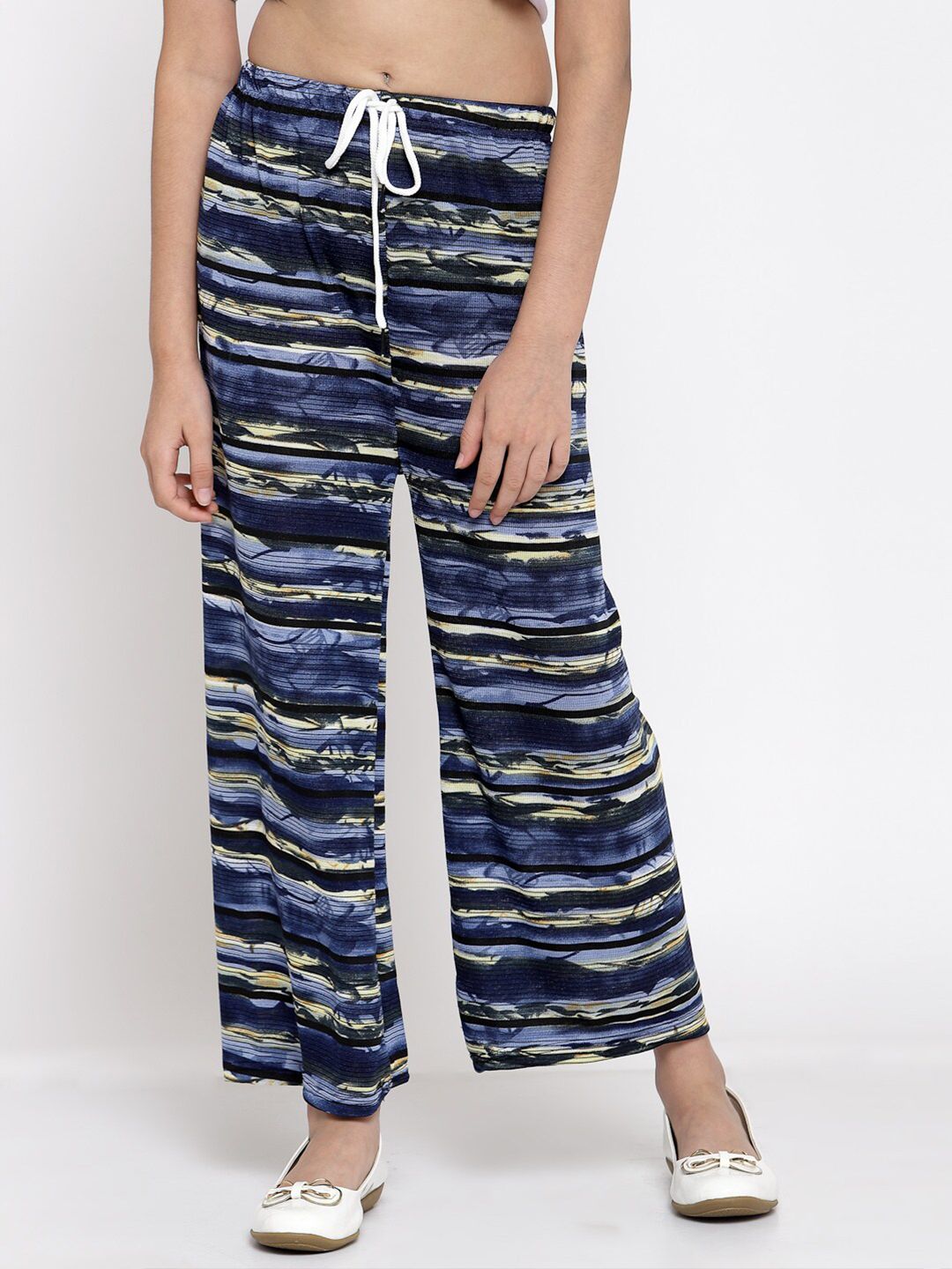 KLOTTHE Girls Blue & Black Printed Palazzos