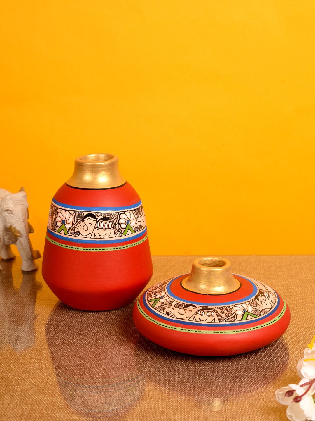 AAKRITI ART CREATIONS Set of 2 Red & Gold-Toned Madhubani Print Vases Price in India
