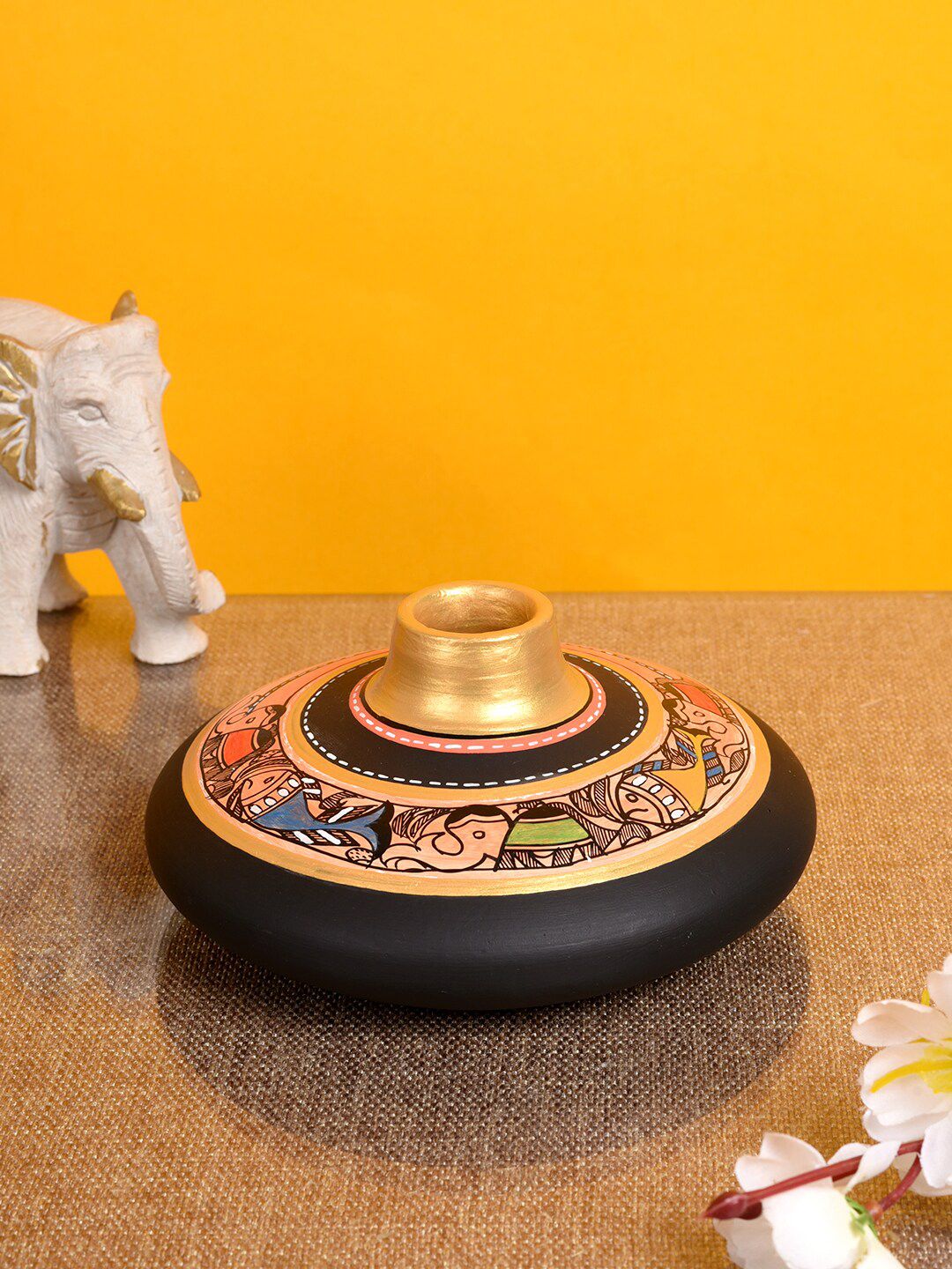 AAKRITI ART CREATIONS Black & Gold-Toned Madhubani Print Vase Price in India