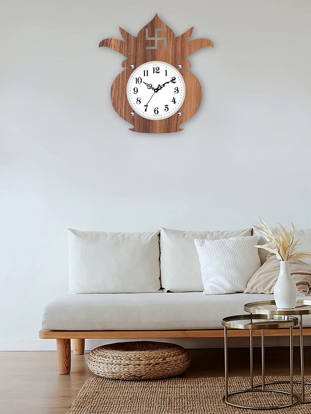 Kuber Industries Brown & White Textured Kalash Shaped Vintage Wall Clock Price in India
