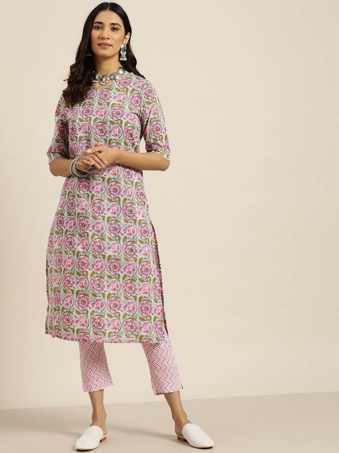 Sangria Women Pink Pure Cotton Ethnic Motifs Printed Kurta with Trousers Price in India