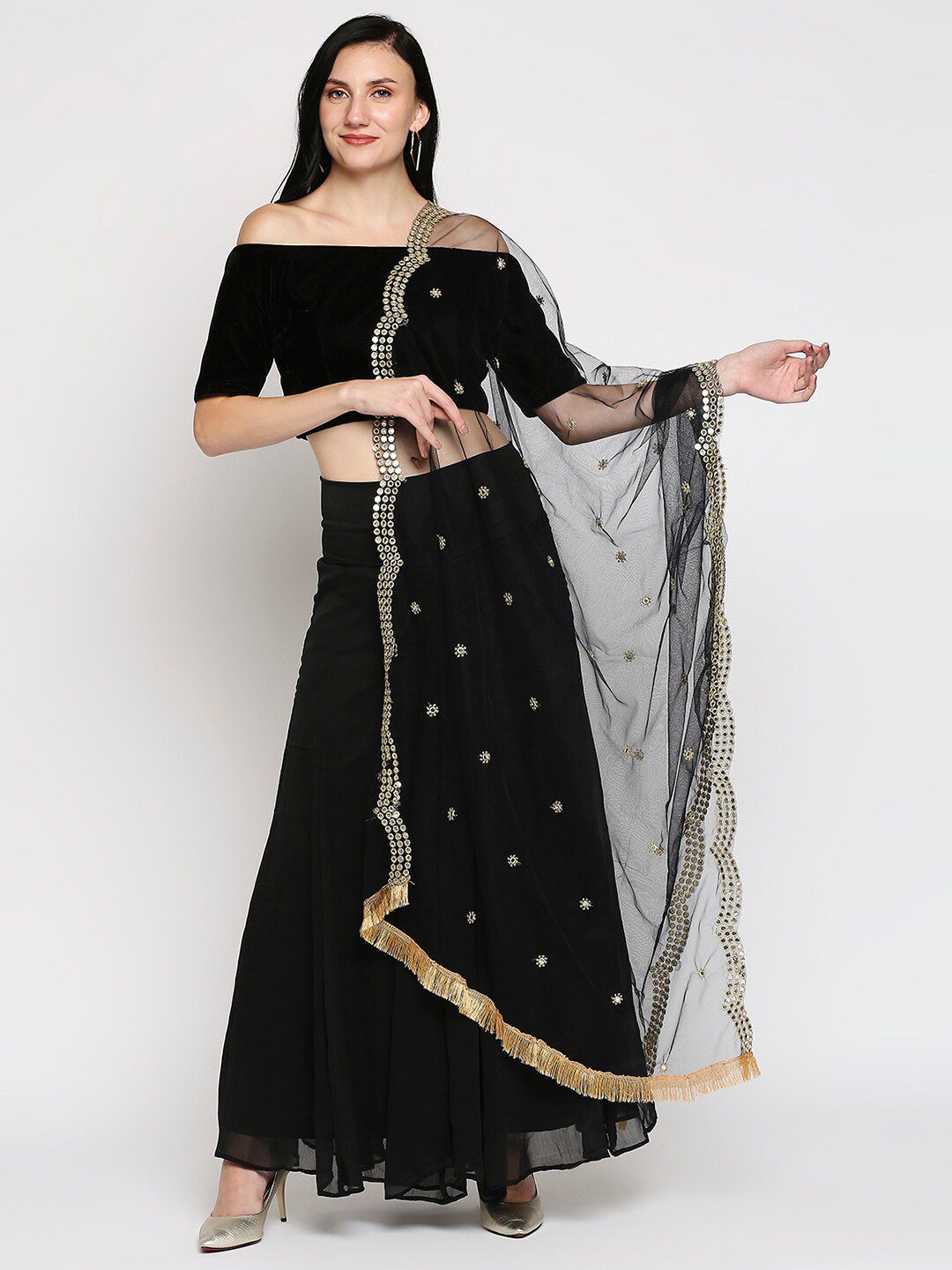 Ira Soleil Black & Gold-Toned Embellished Net Dupatta With Lace Work Price in India