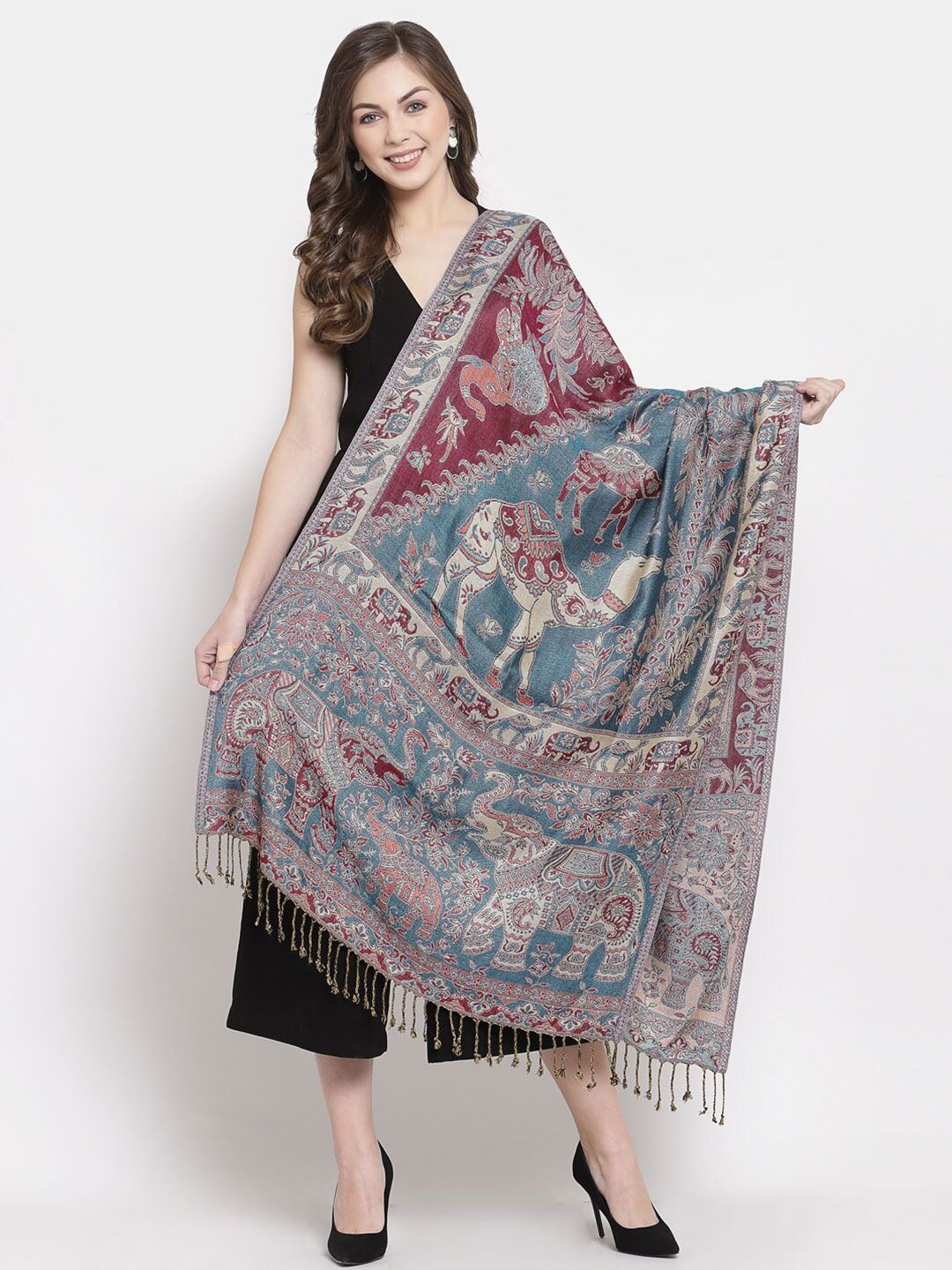 Pashtush Women Blue & Red Printed Stole Price in India