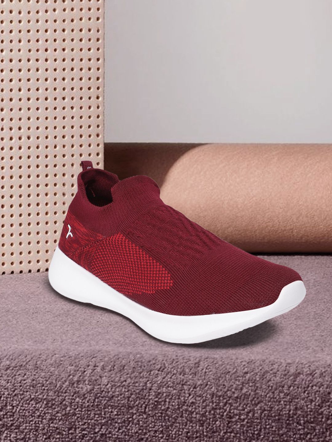 Flying Machine Men Burgundy Solid Lumin Walking Shoes
