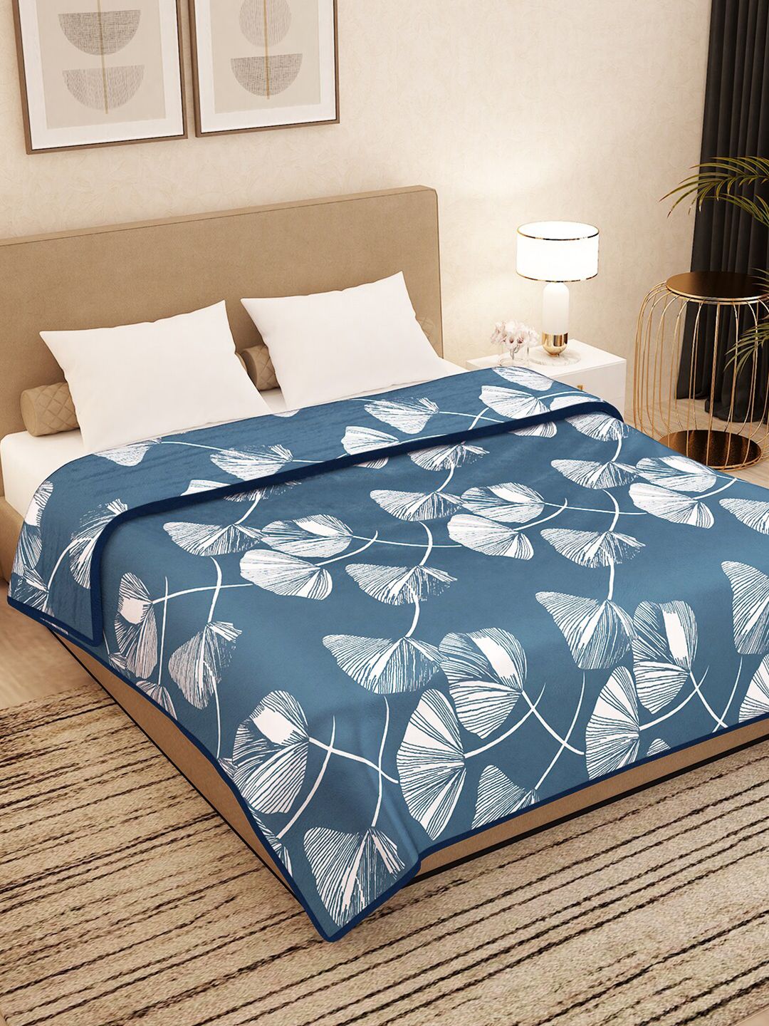 Story@home Blue & White Floral AC Room 400 GSM Double Bed Blanket Price in India