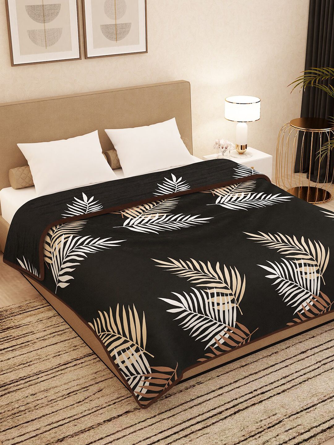 Story@home Black & White Floral AC Room 400 GSM Double Bed Blanket Price in India