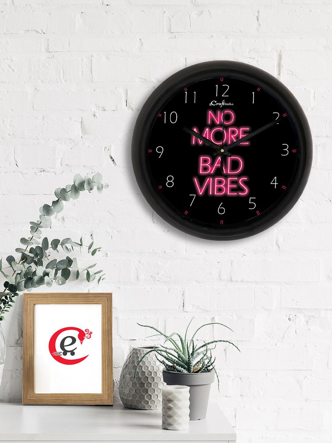 eCraftIndia Black & Pink Printed Contemporary Analogue Wall Clock Price in India