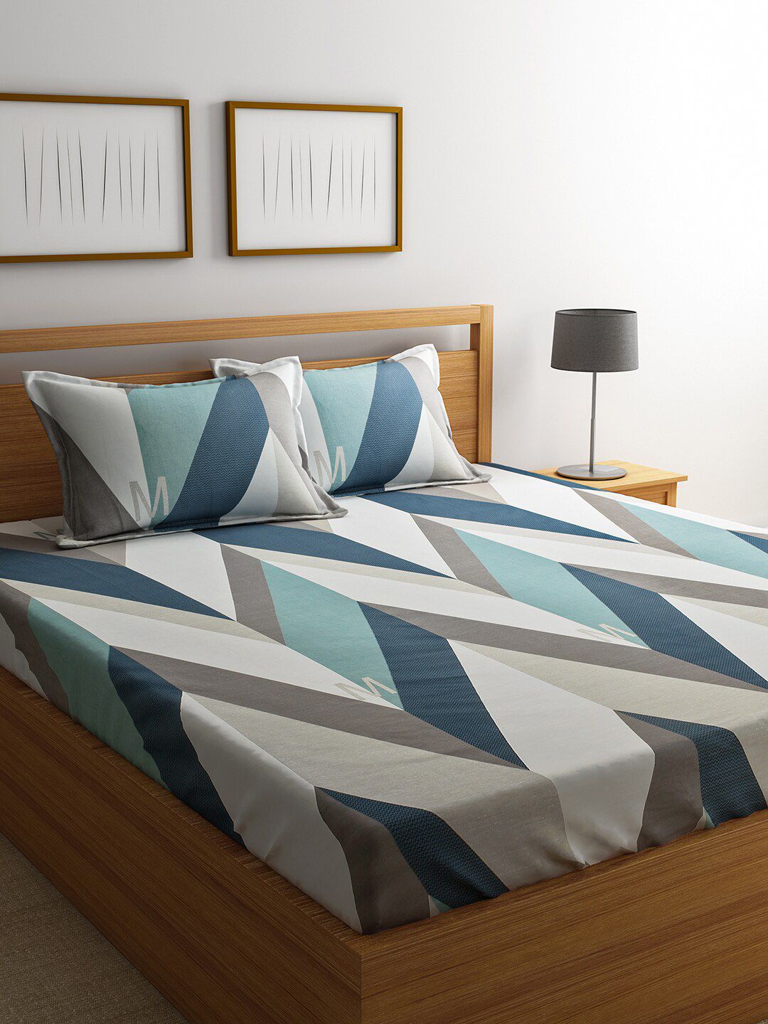 RAGO Grey & White Geometric 210 TC Cotton Queen Bedsheet with 2 Pillow Covers Price in India