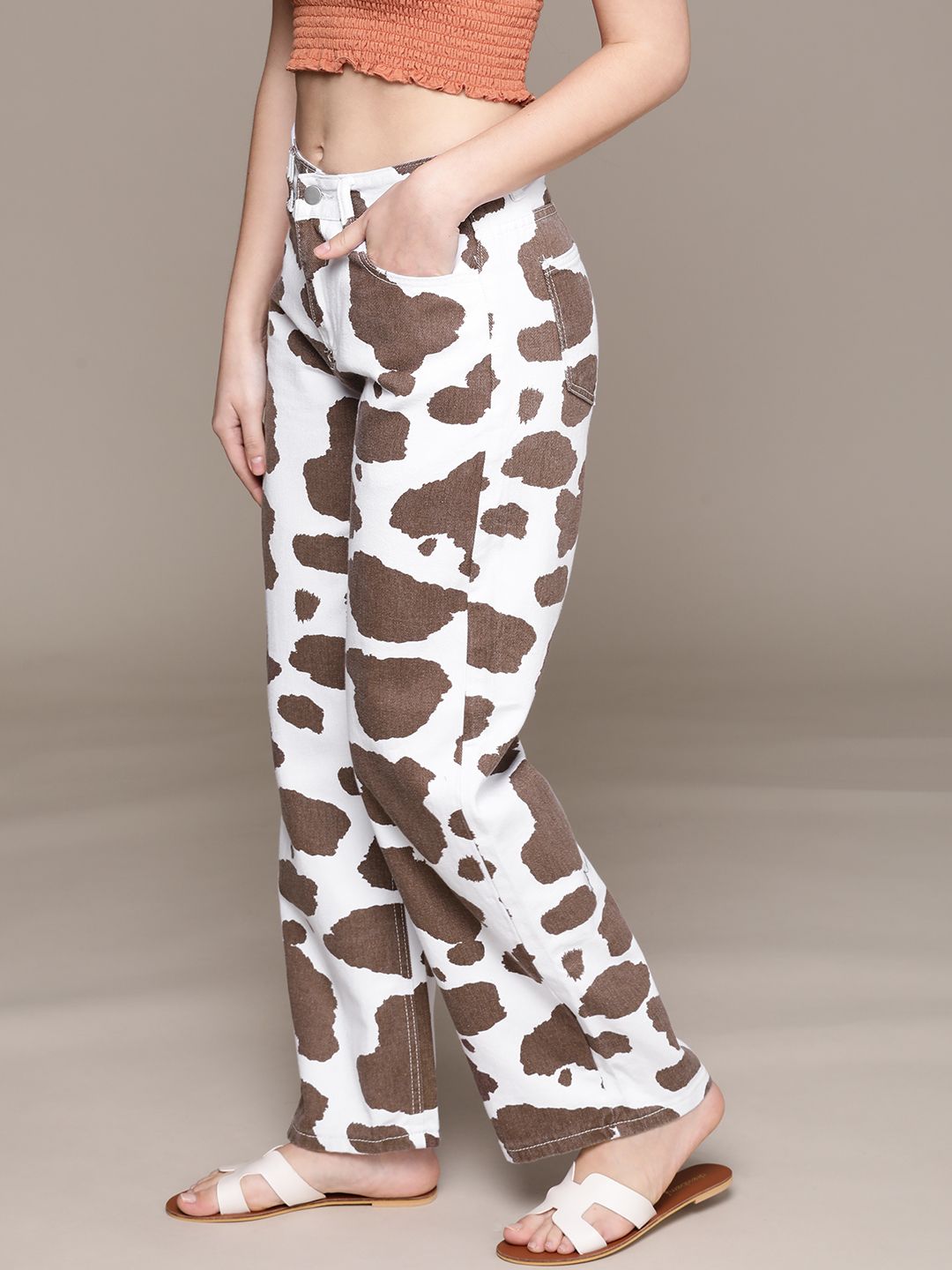 URBANIC Women Brown & White Relaxed Fit Wide Leg Printed Jeans Price in India