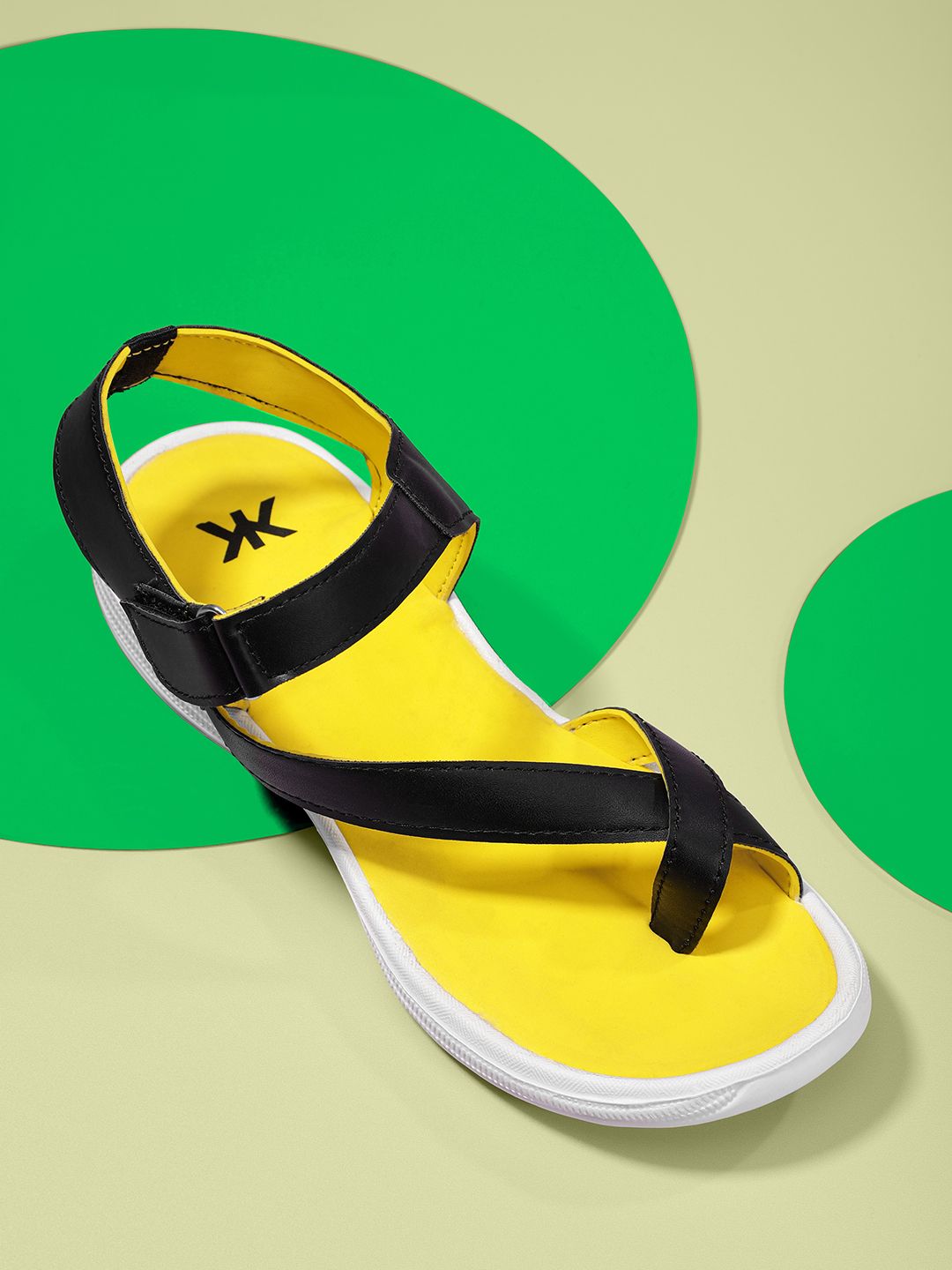 Kook N Keech Women Black & Yellow Solid Sports Sandals Price in India