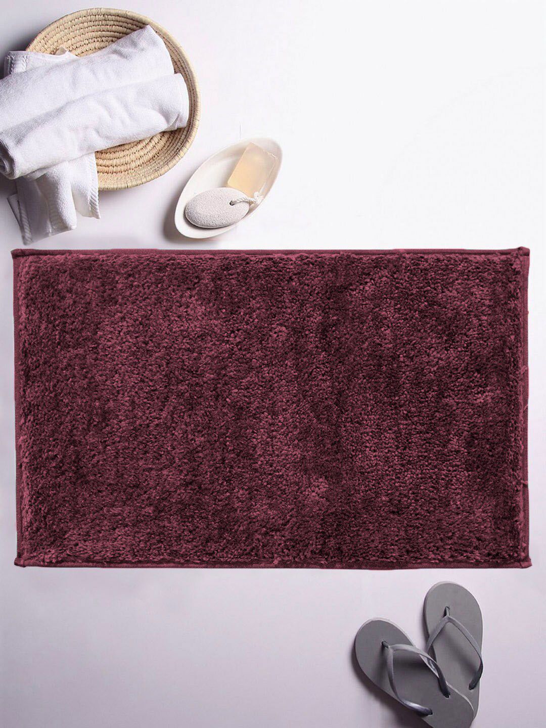 LUXEHOME INTERNATIONAL Burgundy Solid 2200 GSM Rectangular Bath Rug Price in India
