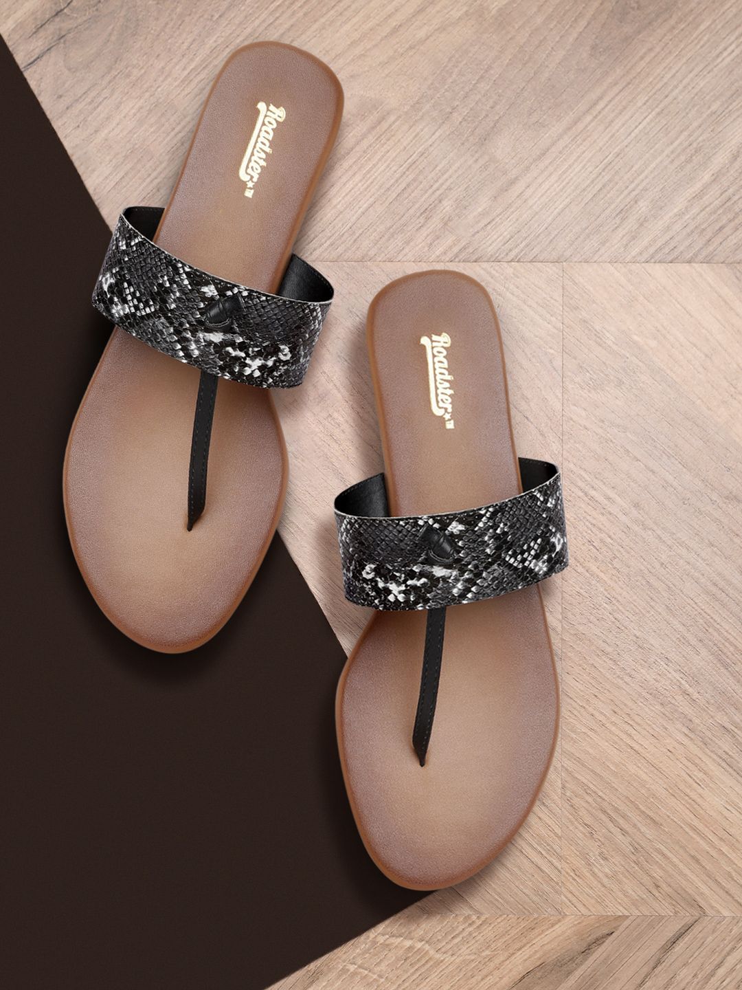 The Roadster Lifestyle Co Women Charcoal Grey & Black Snakeskin Print T-Strap Flats Price in India