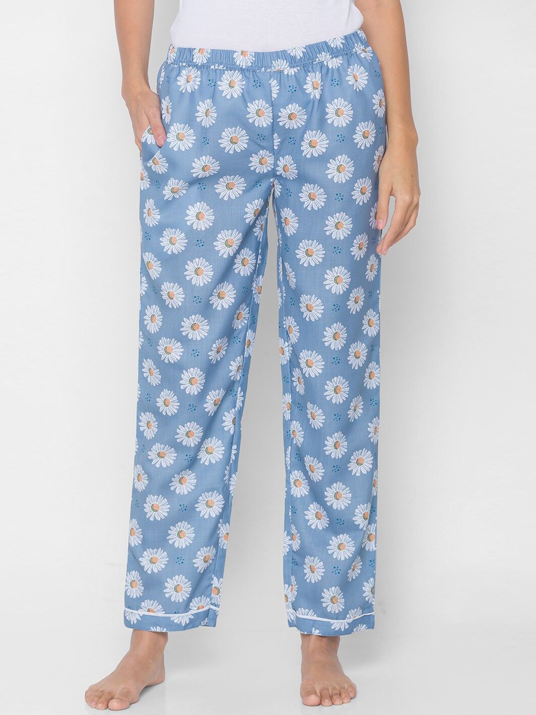 FashionRack Women Blue & White Pure Cotton Printed Pyjamas Price in India