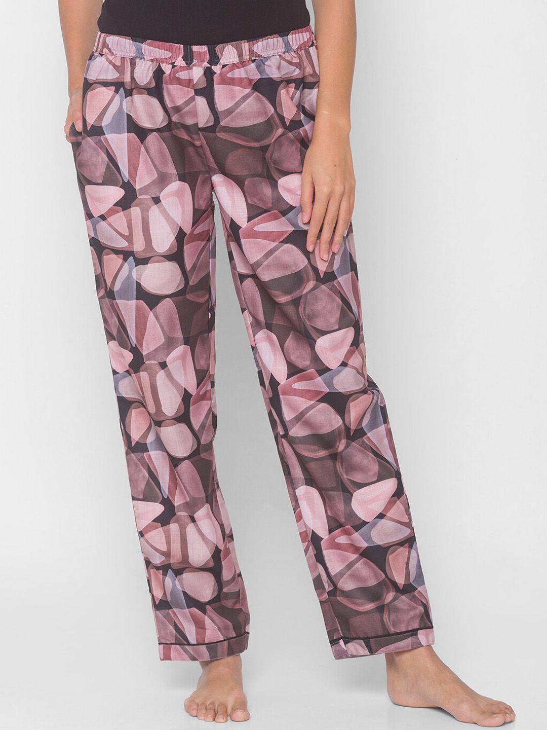 FashionRack Women Black Abstract Printed Lounge Pants Price in India