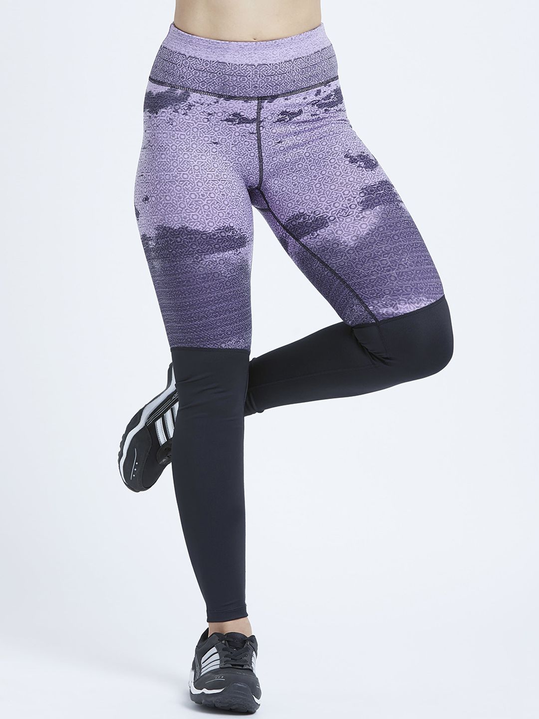 CREEZ Women Violet & Black Colourblocked Skinny Fit Antimicrobial Rapid Dry Tights Price in India