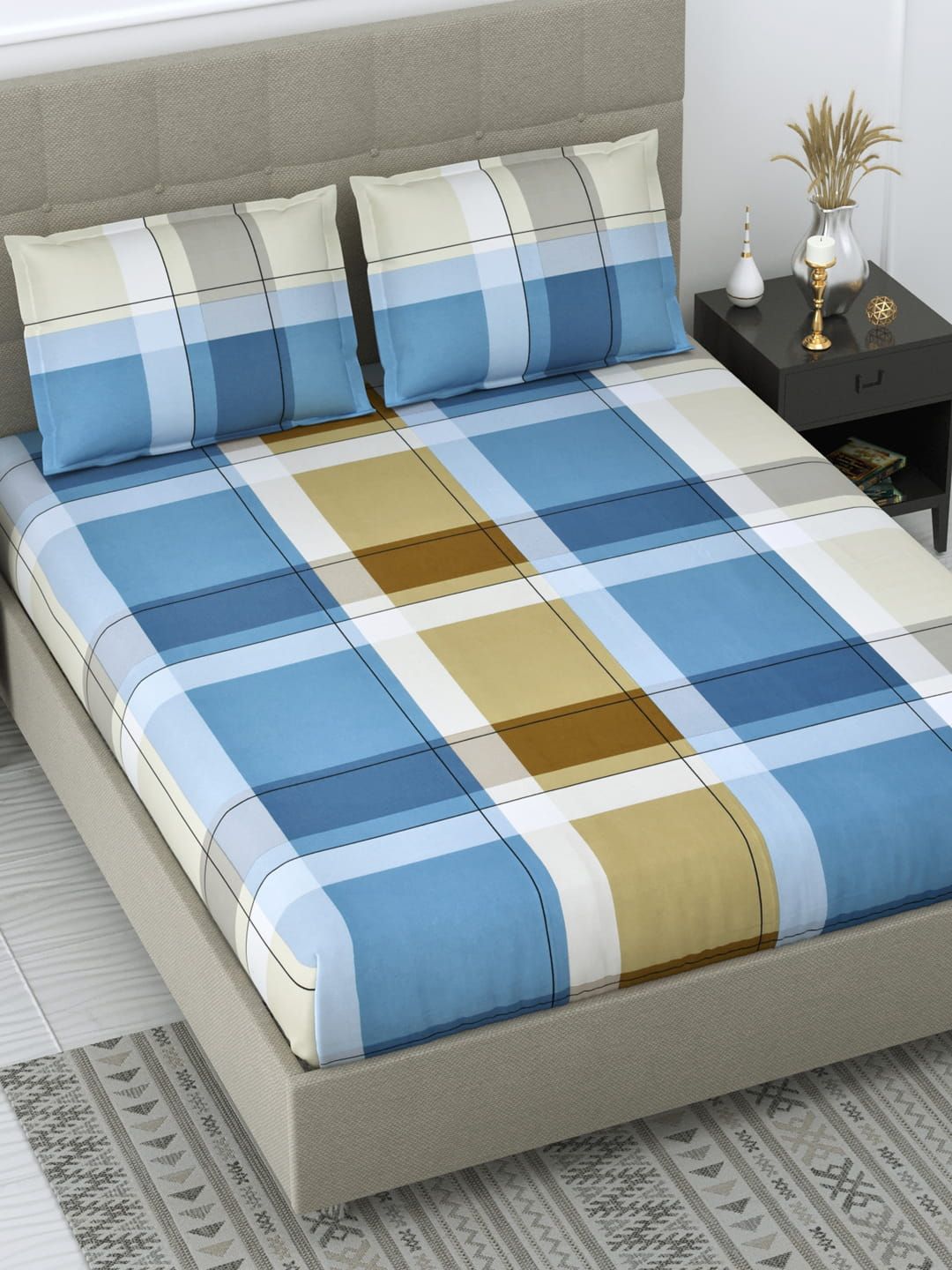 DREAM WEAVERZ Blue & Brown Geometric Glazed Cotton 220 TC Queen Bedsheet with 2 Pillow Covers Price in India