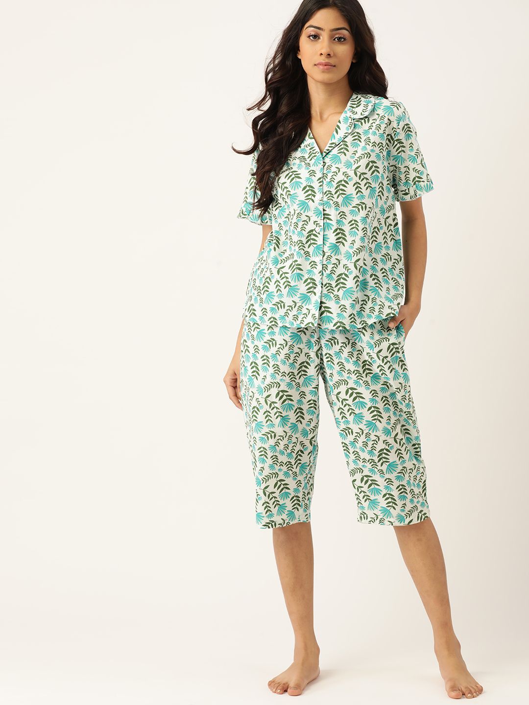 ETC Women White & Green Printed Printed Capri Set Price in India