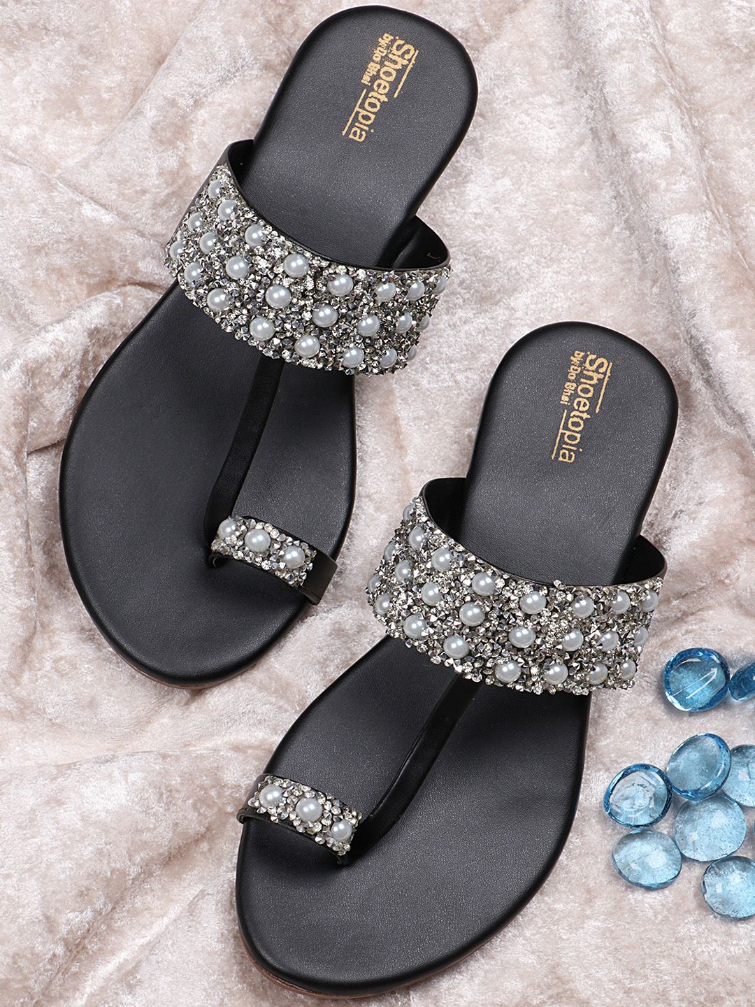 Shoetopia Women Black & Silver-Toned Embellished Leather Ethnic One Toe Flats Price in India