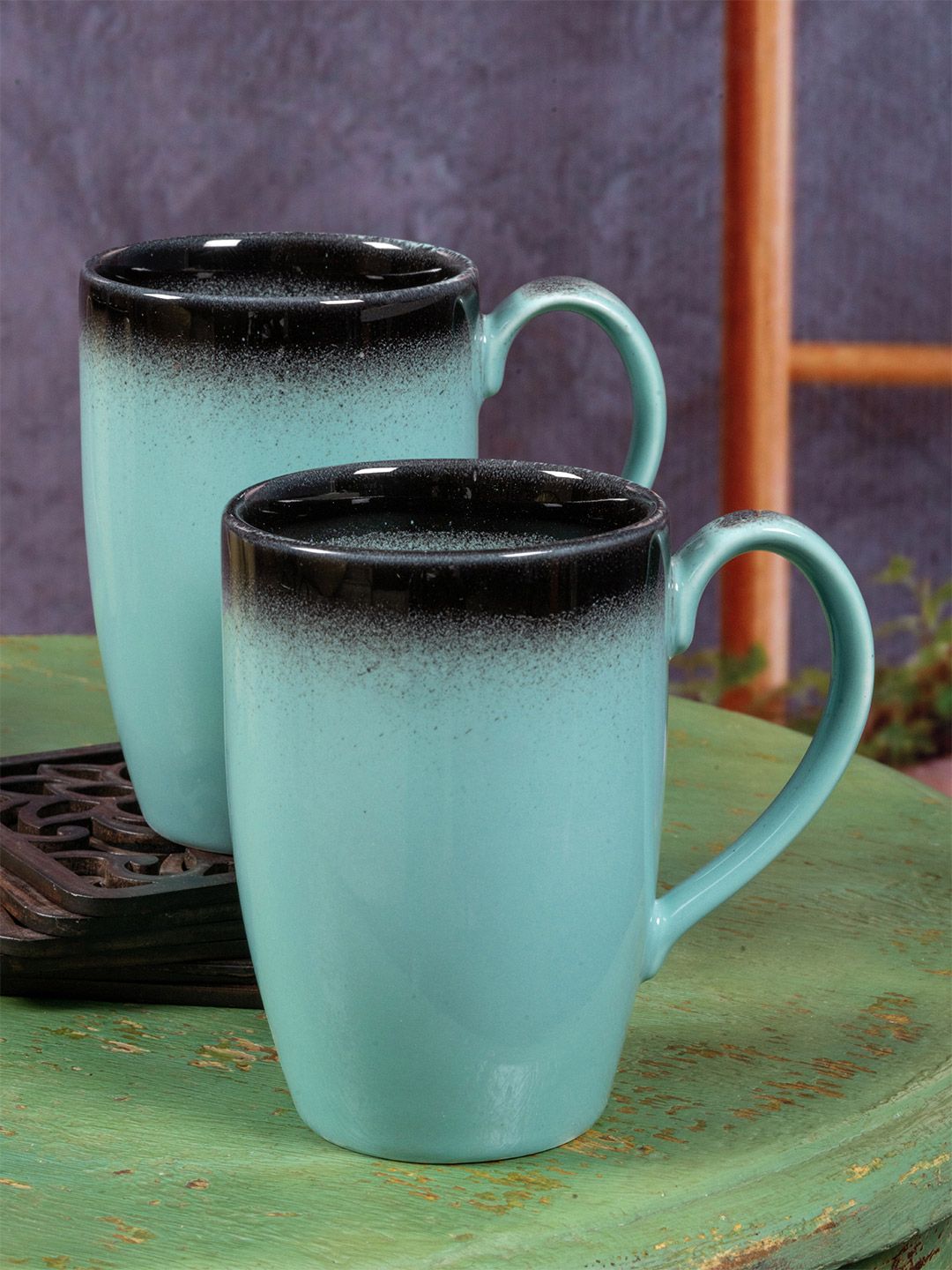 White Gold Set Of 2 Green & Black Solid Porcelain Glossy Mugs Price in India