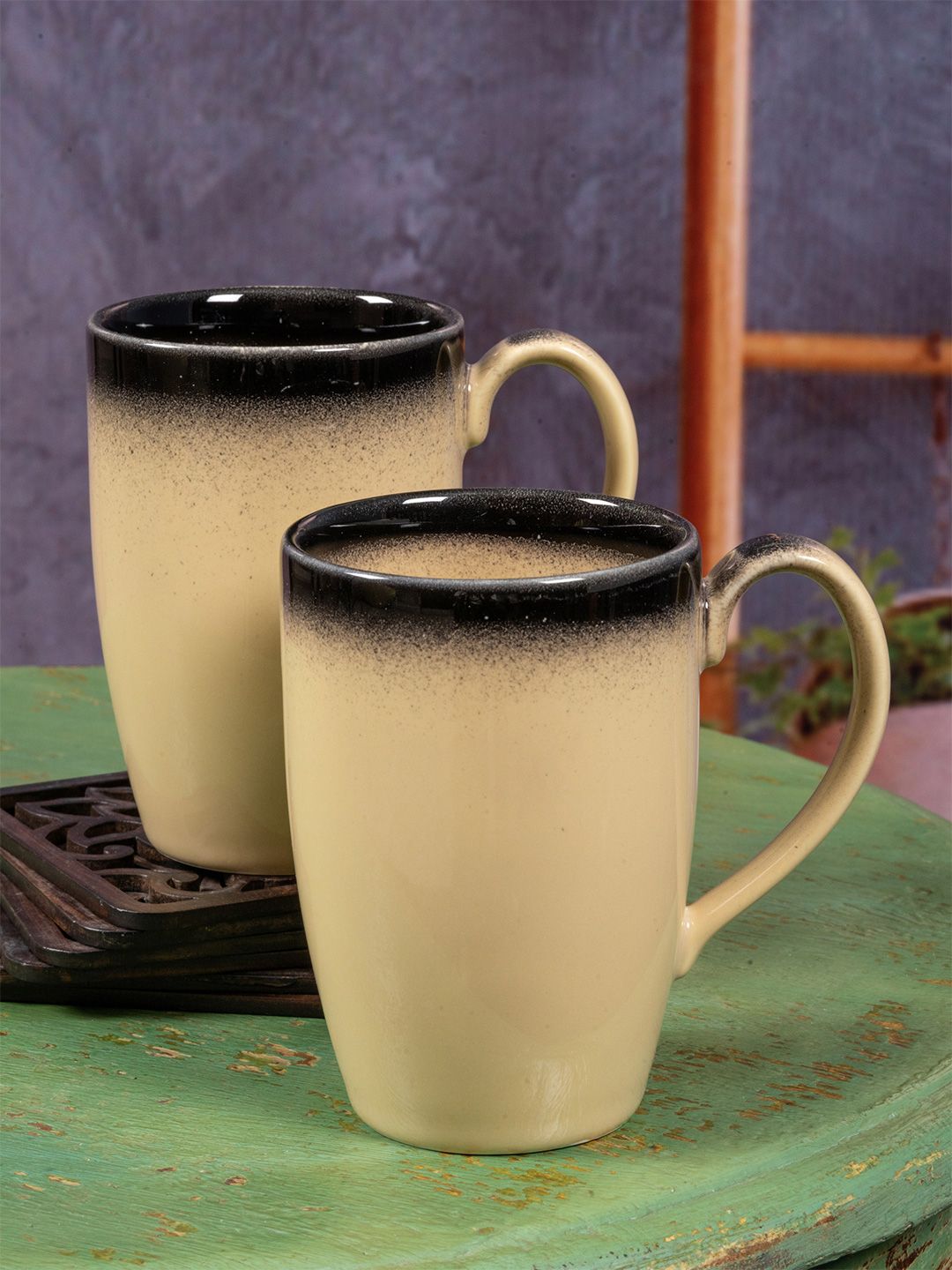 White Gold Green Set Of 2 Porcelain Glossy Mugs Price in India