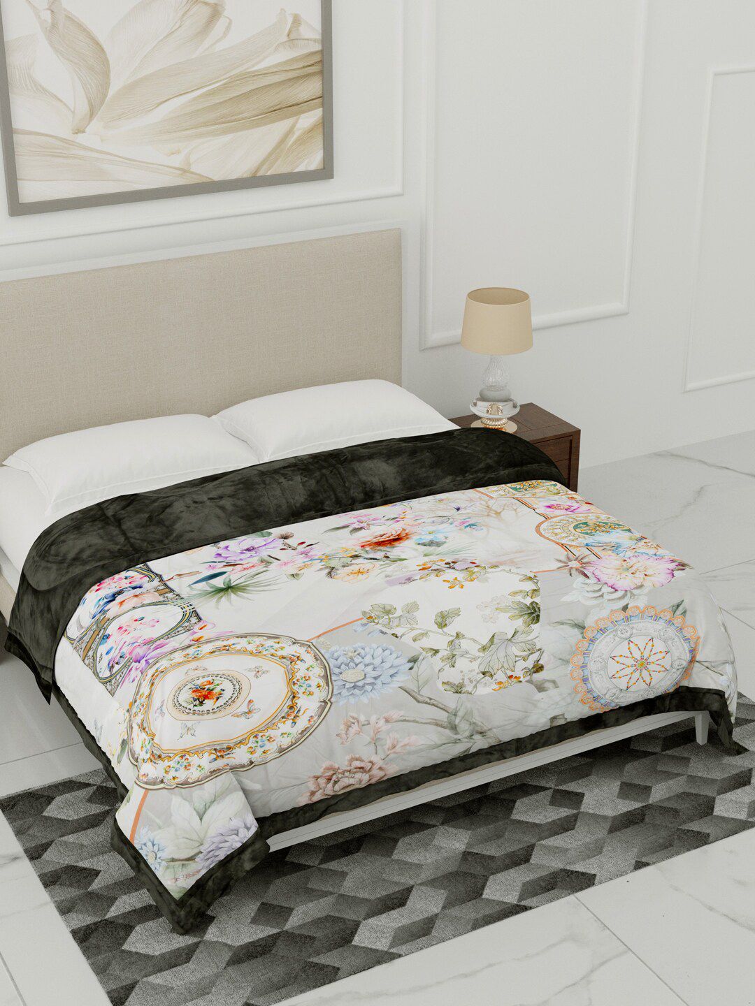 Home Fresh Black Floral Printed Heavy Winter 1000 GSM Reversible Single Bed Comforter Price in India