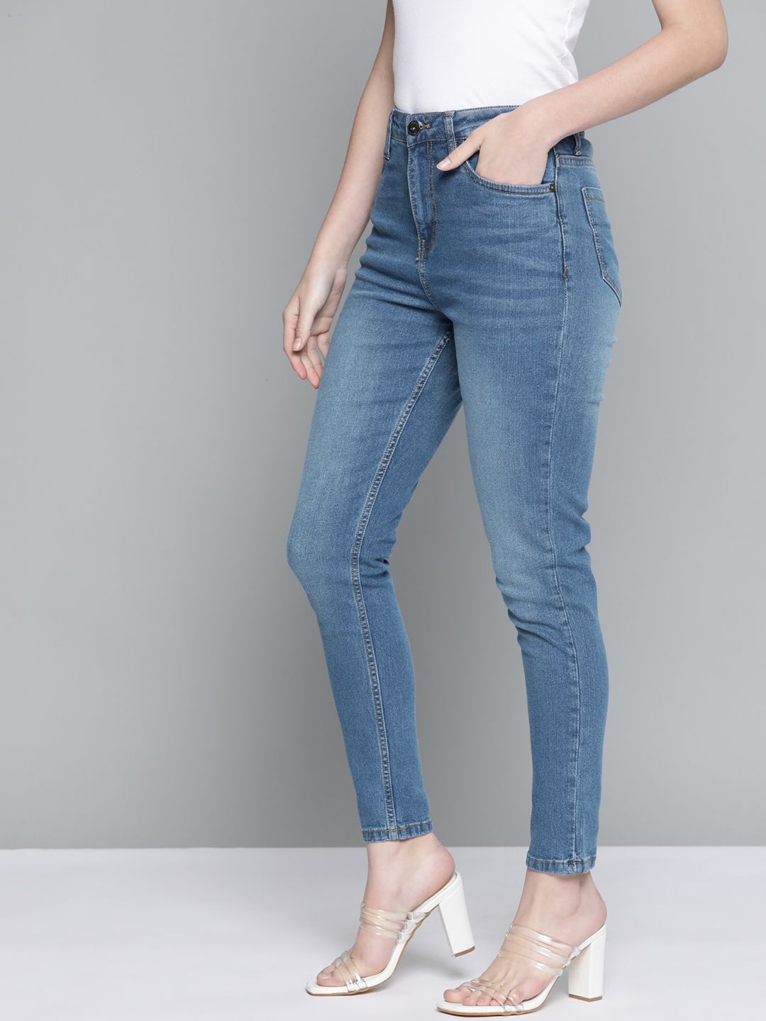 Chemistry Women Blue Skinny Fit Light Fade Stretchable Jeans Price in India
