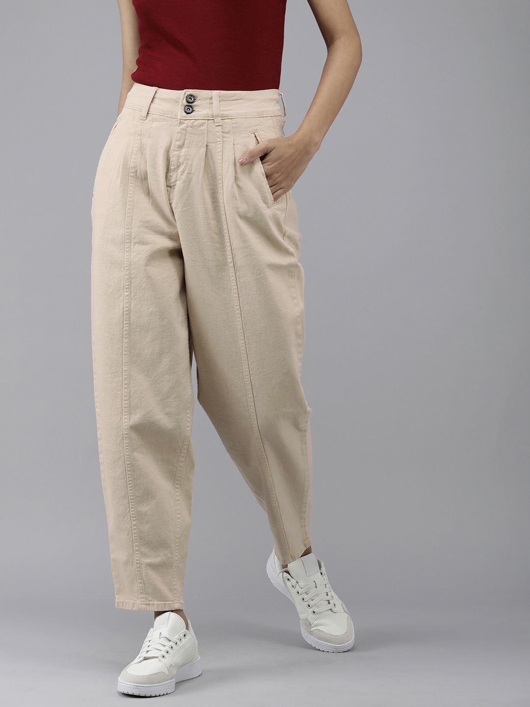 The Roadster Lifestyle Co Women Cream-Coloured Slouchy Fit High-Rise Stretchable Jeans Price in India