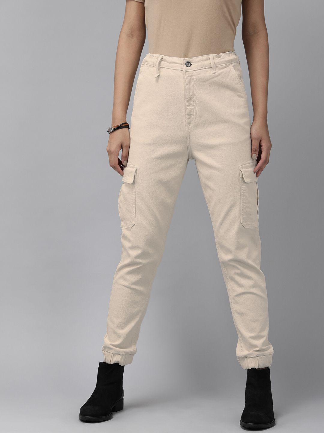 Roadster Women Beige Stretchable Jeans Price in India