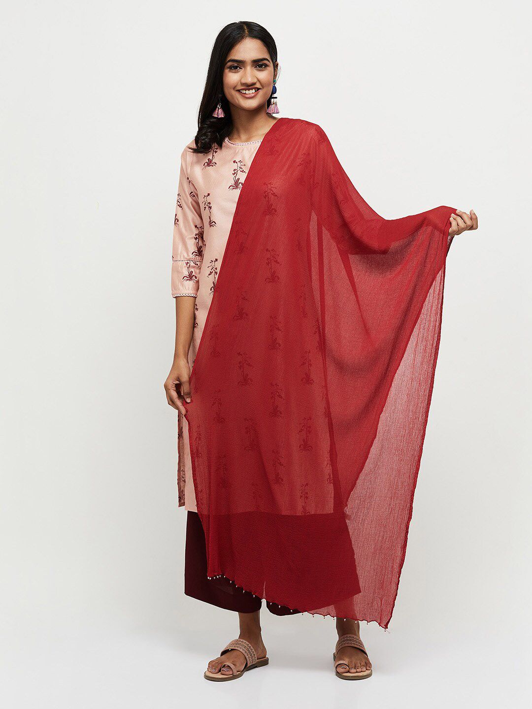 max Red Viscose Rayon Solid Dupatta Price in India
