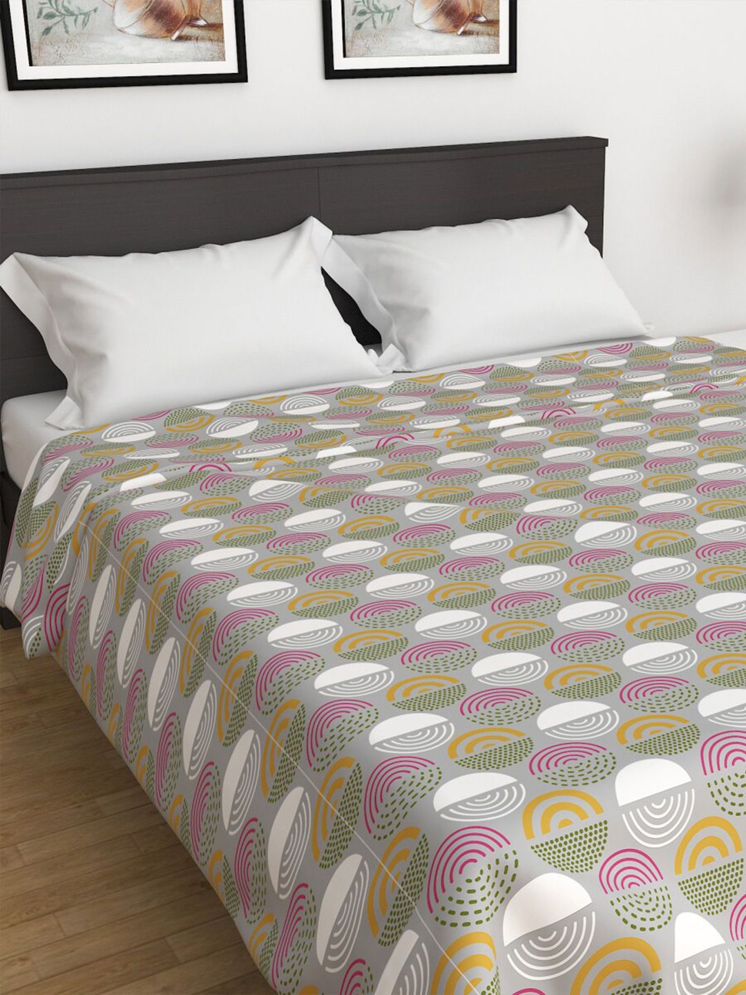 Home Centre Multicolor Geometric Printed 350 GSM Summer Double Blanket Price in India