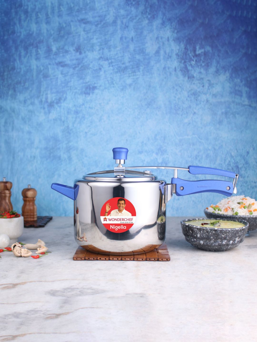 Wonderchef Silver-Toned Solid Pressure Cooker Price in India