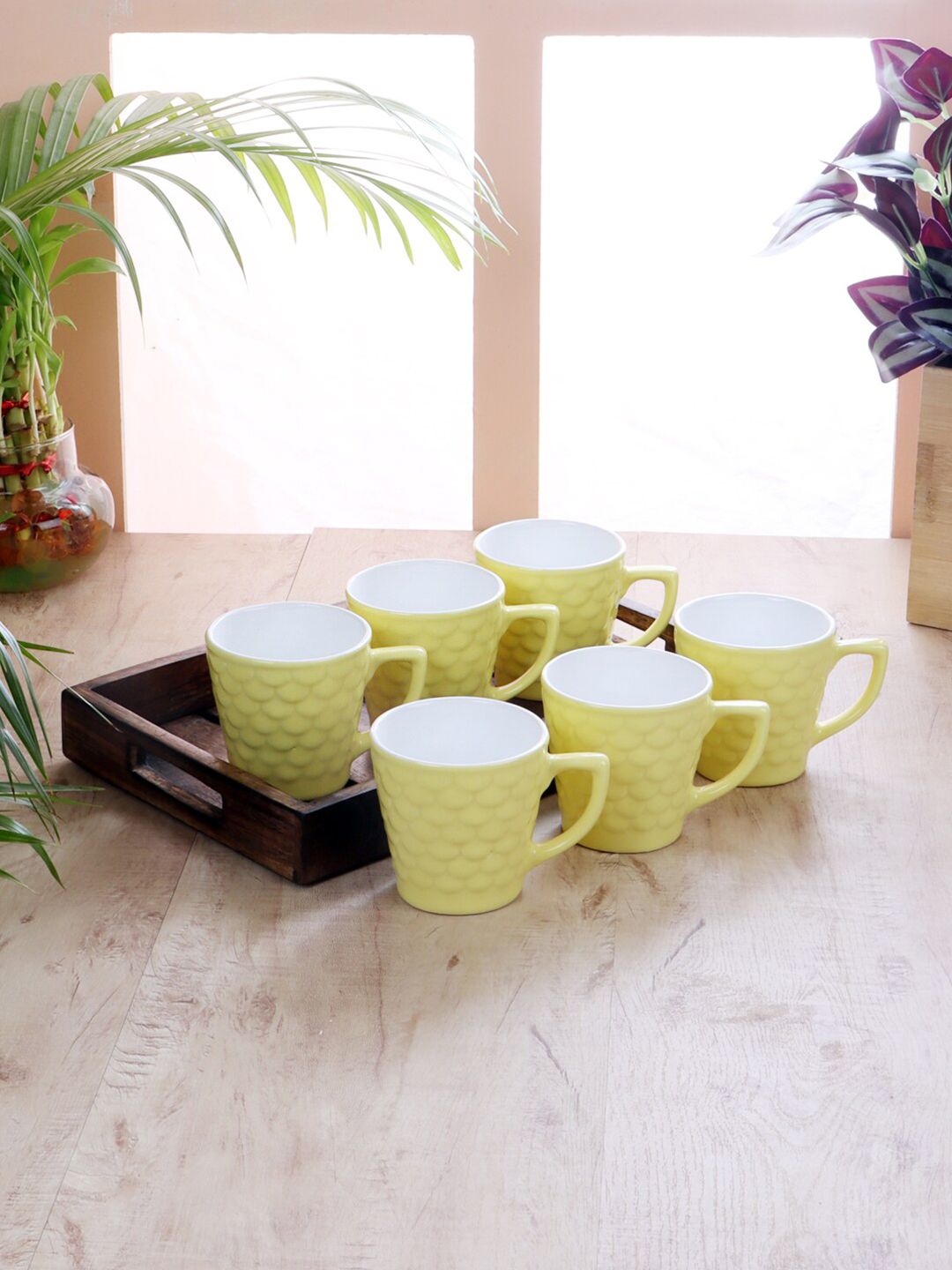 CDI Yellow & White Textured 6-Pieces Ceramic Glossy Cups Set with Tray Price in India