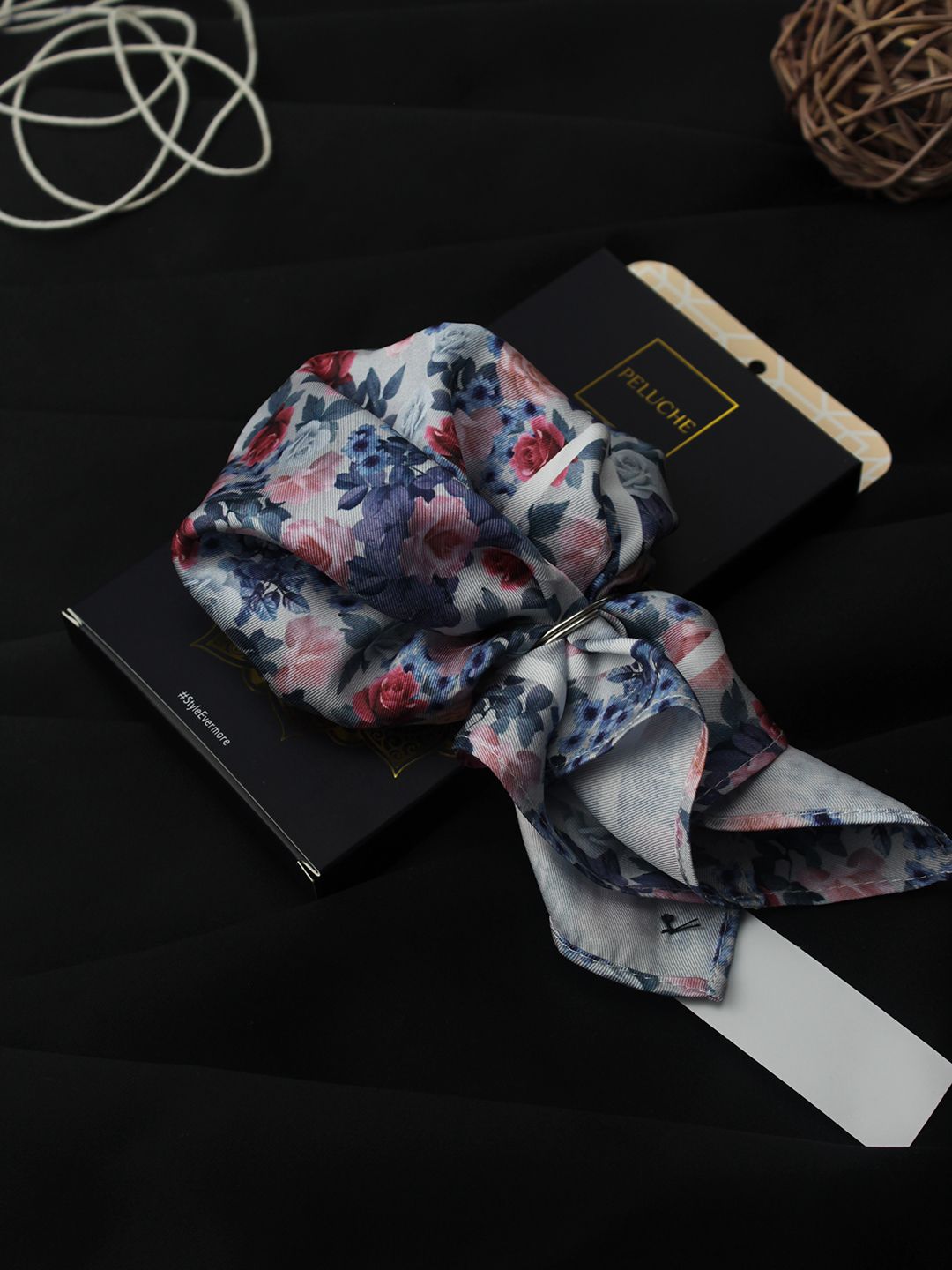 PELUCHE Men Grey & Multicoloured Silk Beautiful Floral Pocket Squares