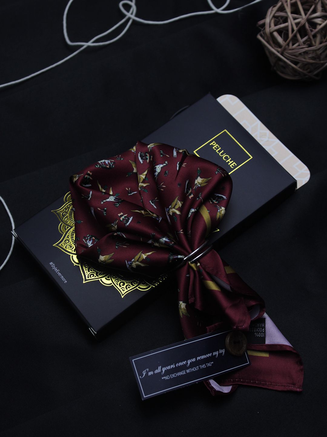 PELUCHE Men Maroon & Grey Printed Pocket Square