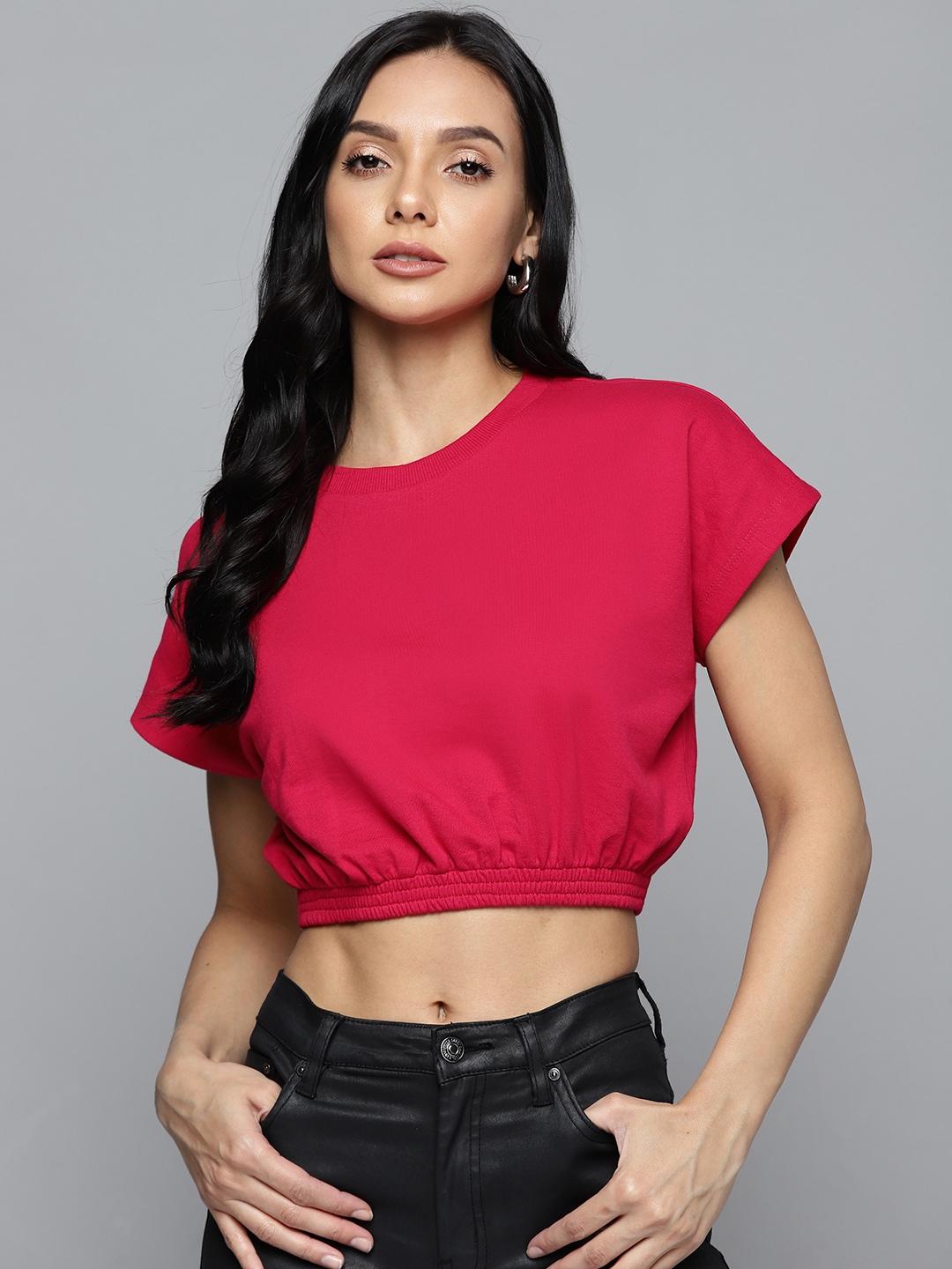 SASSAFRAS Women Fuchsia Solid Terry Drop Shoulder Crop Sweatshirt Price in India