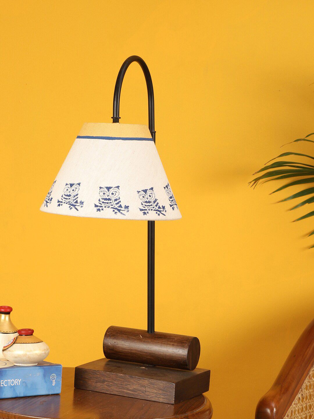 AAKRITI ART CREATIONS White & Brown Printed Table Lamp with Shade Price in India