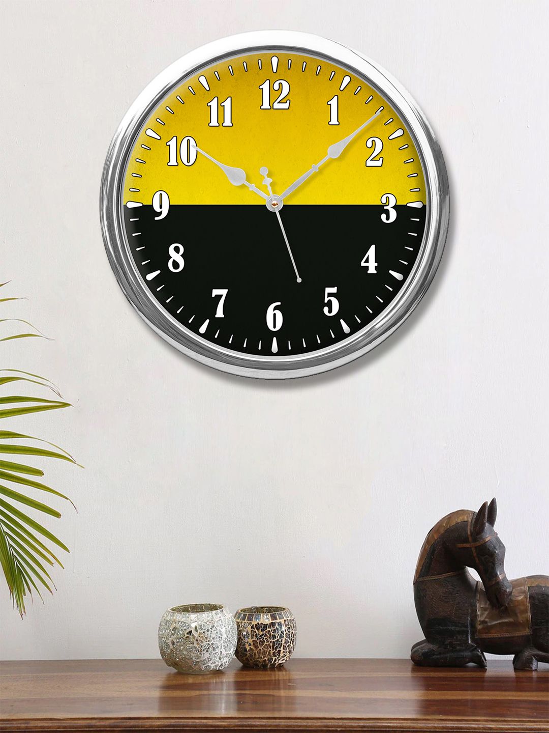 999Store Yellow & Black Geometric Printed Round Printed Analogue Wall Clock Price in India