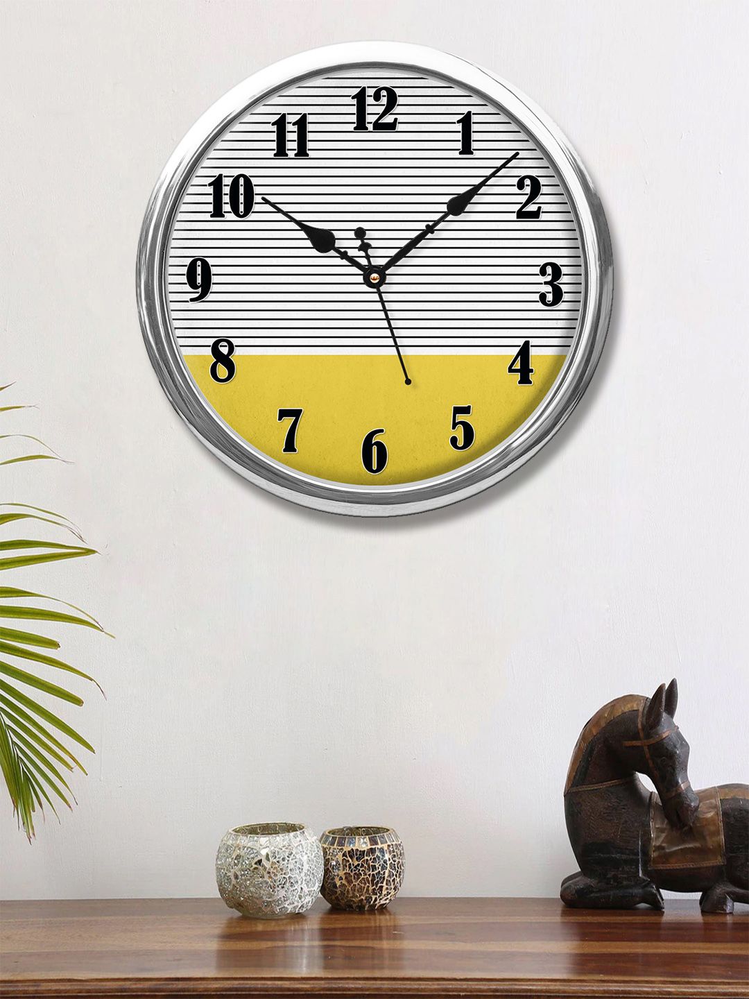 999Store White Round Geometrical Printed Analogue Wall Clock Price in India