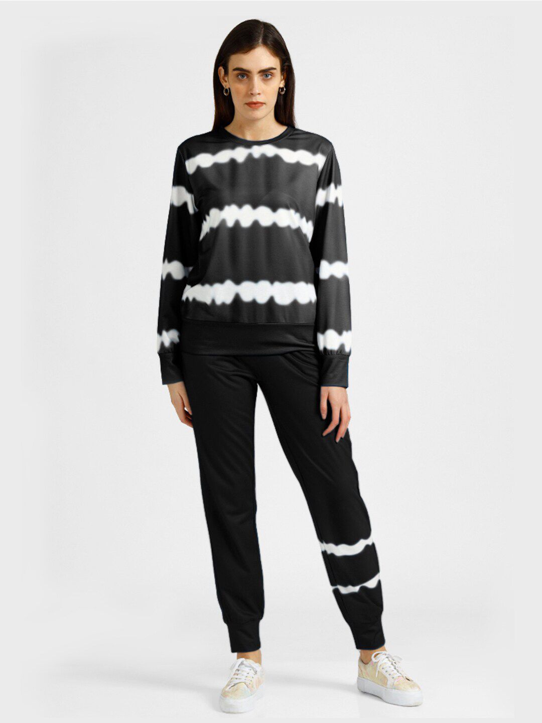 iki chic Women Black & White Dyed Top with Joggers