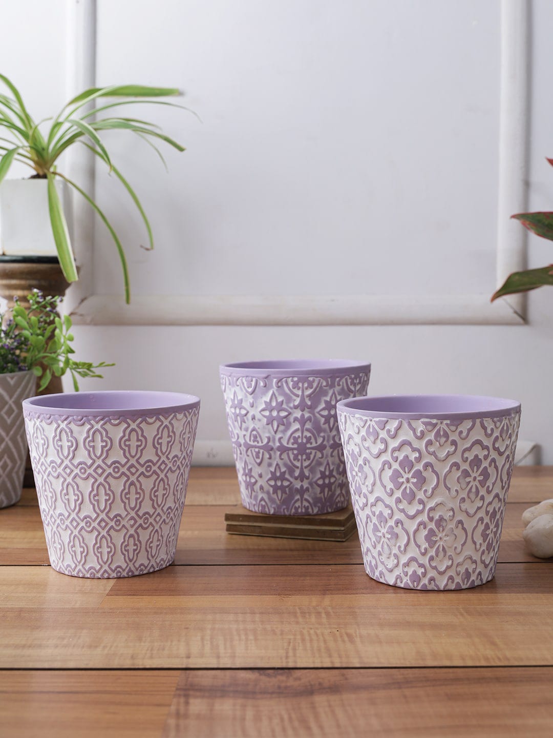 TAYHAA Set Of 3 Purple & White Tribal Design Textured Ceramic Planters Price in India