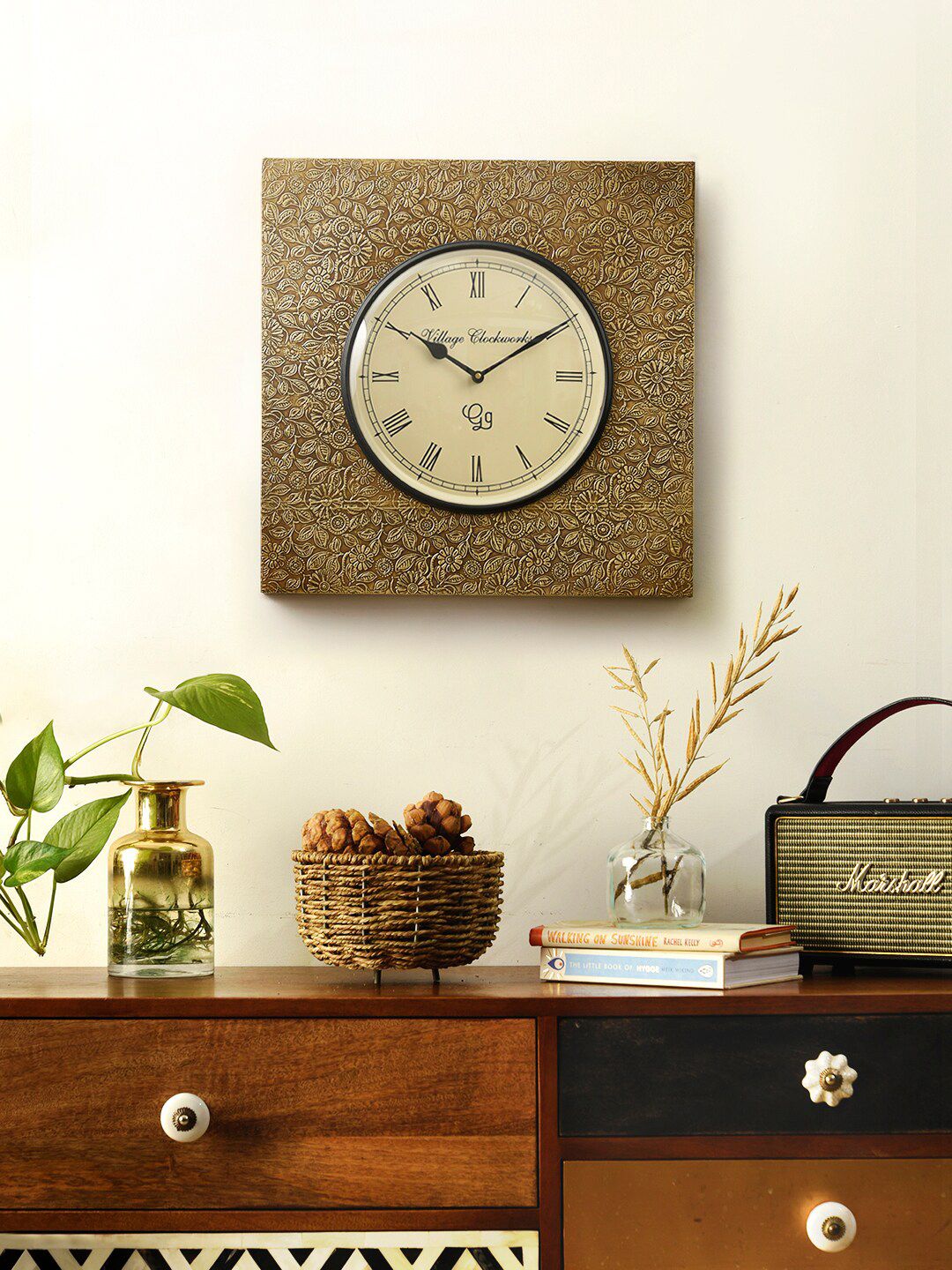 green girgit Gold-Toned & Beige Textured Contemporary Wall Clock Price in India