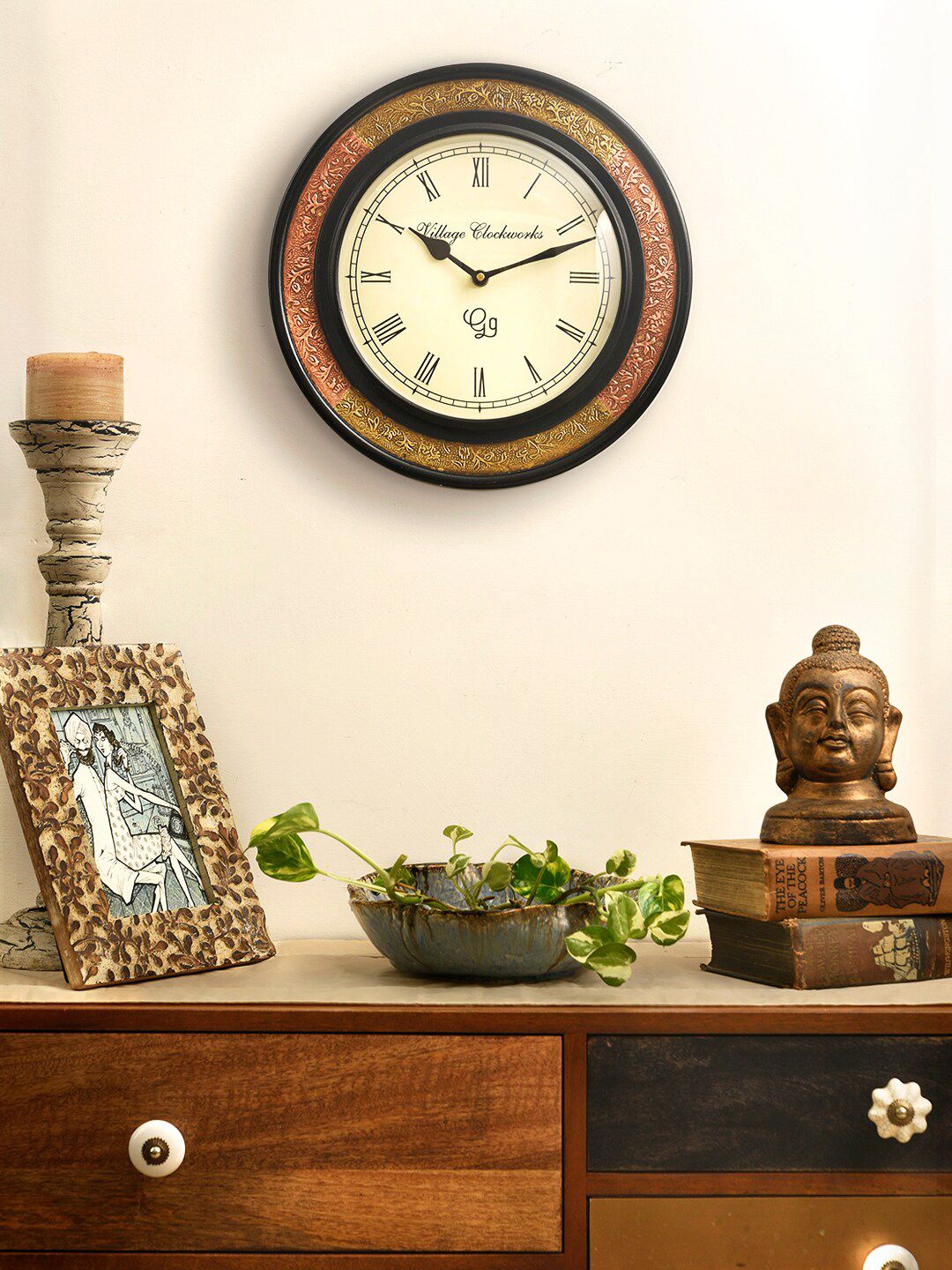 green girgit Gold-Toned & Black Textured Traditional Wall Clock Price in India