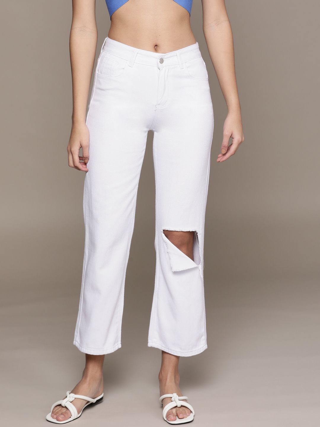 URBANIC Women White Cotton Relaxed Fit Mildly Distressed Cropped Jeans Price in India